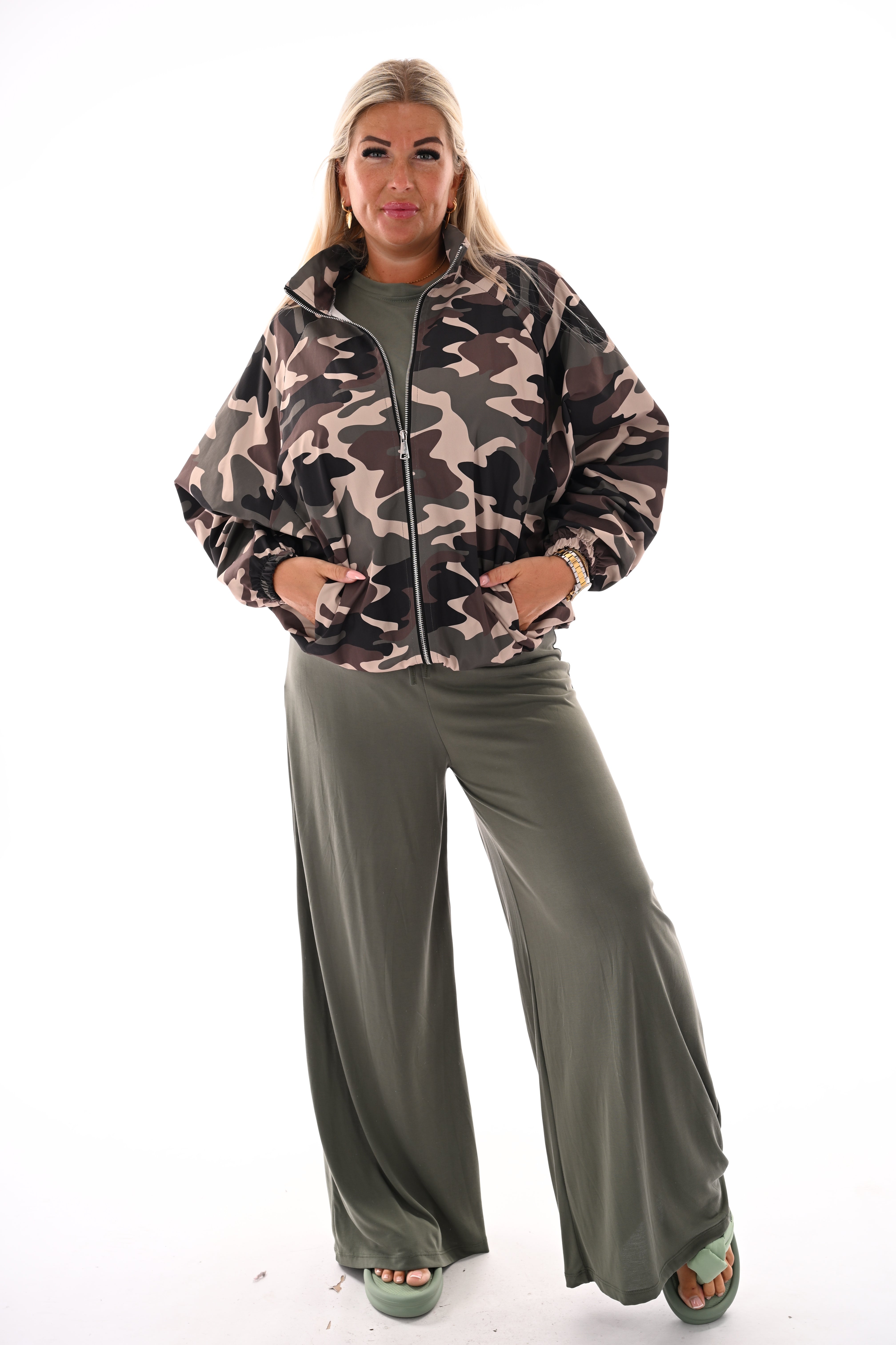 Korte bomber jas army legergroen