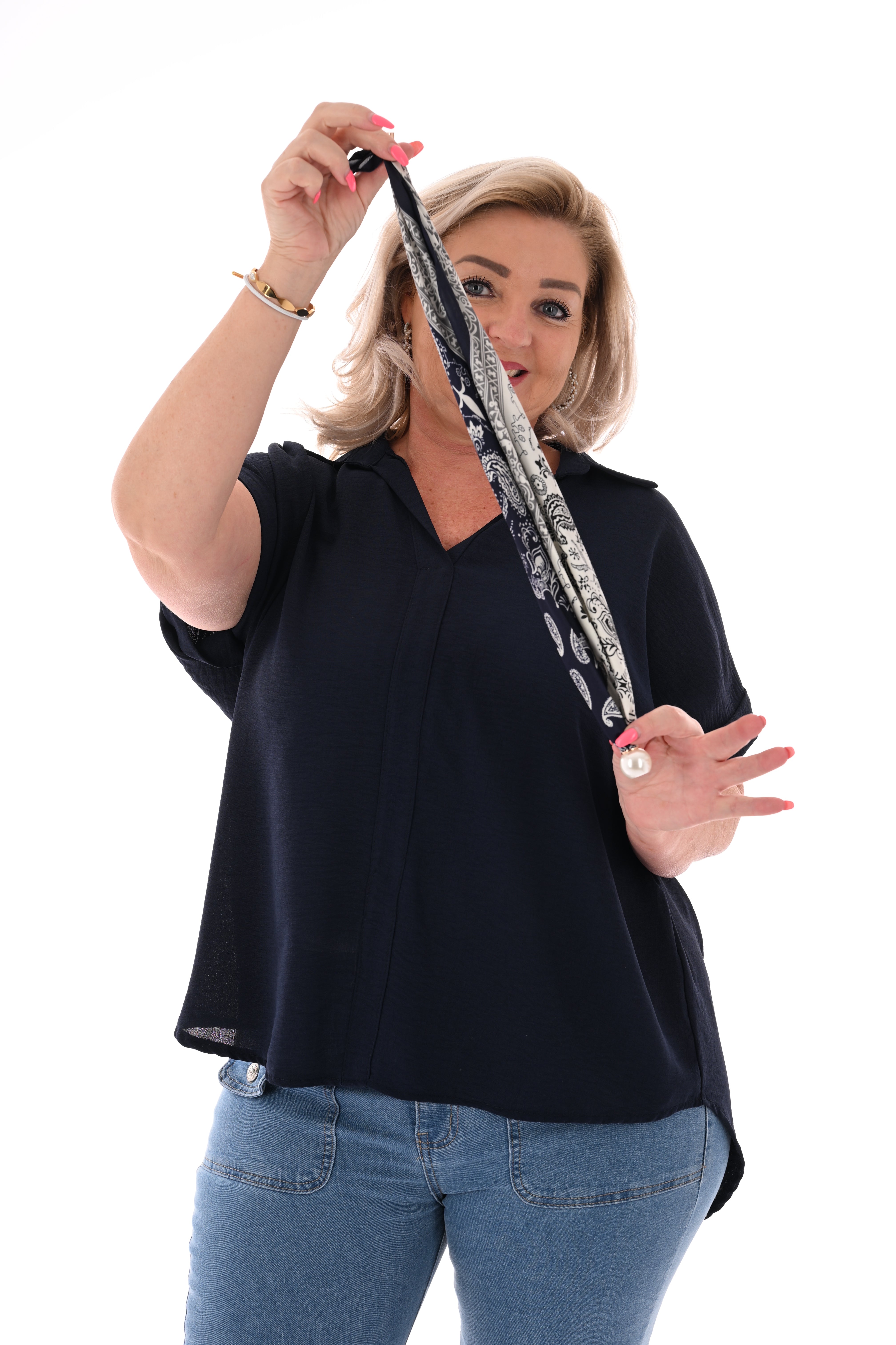Kort sjaaltje parel met magneet kleine paisley marineblauw