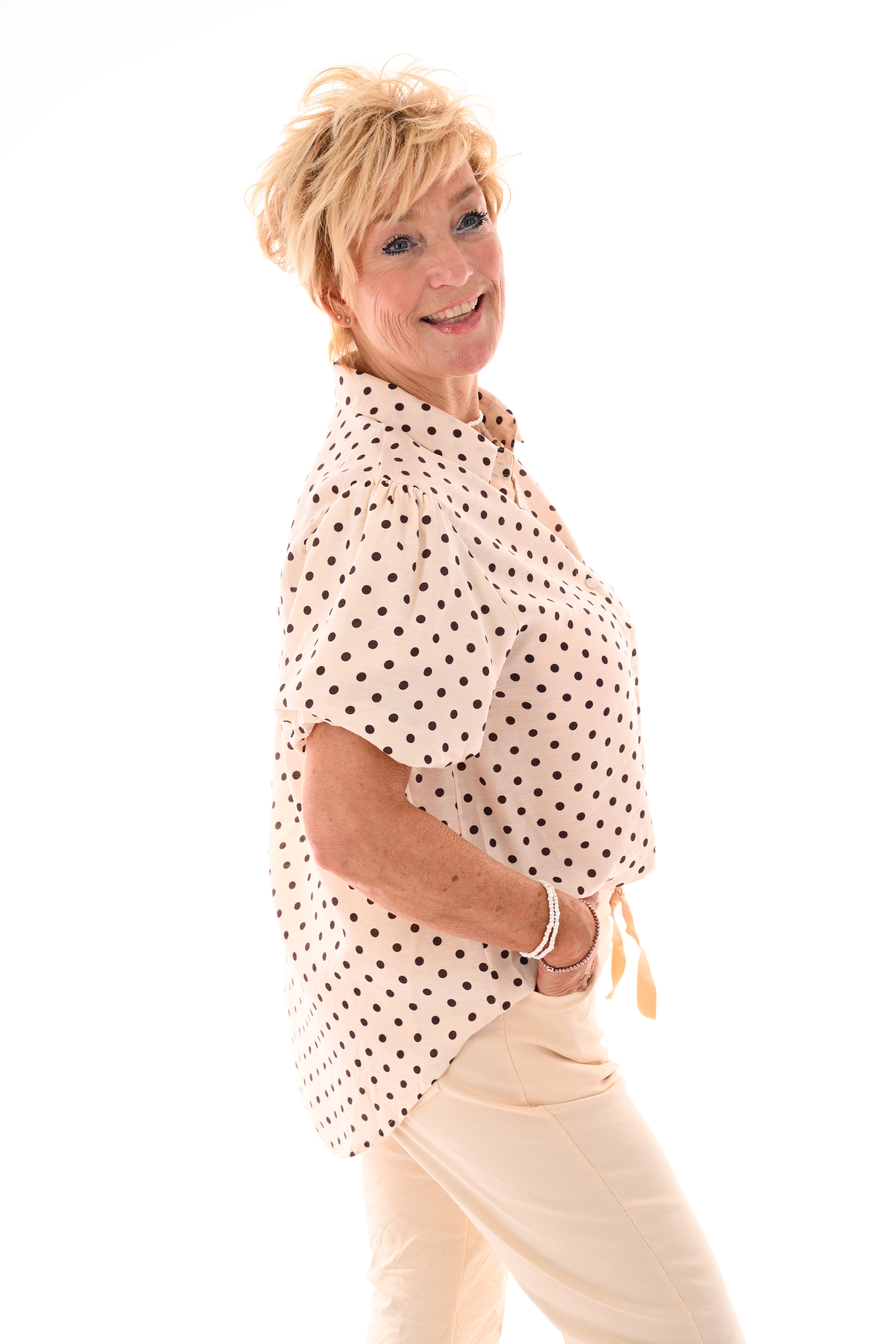 Blouse pofmouwen dots creme