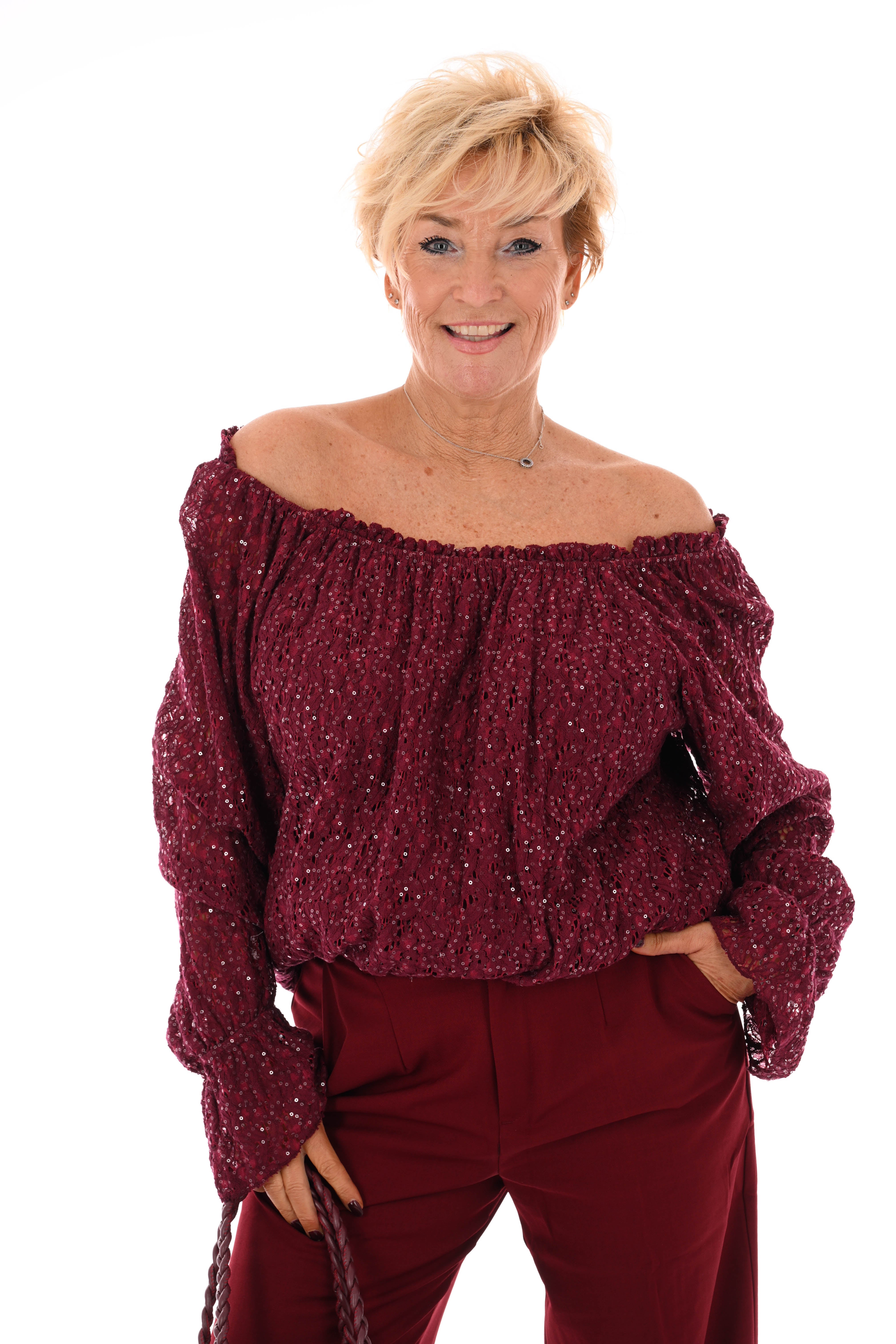 Top kant met pailletten trompetmouwen bordeaux