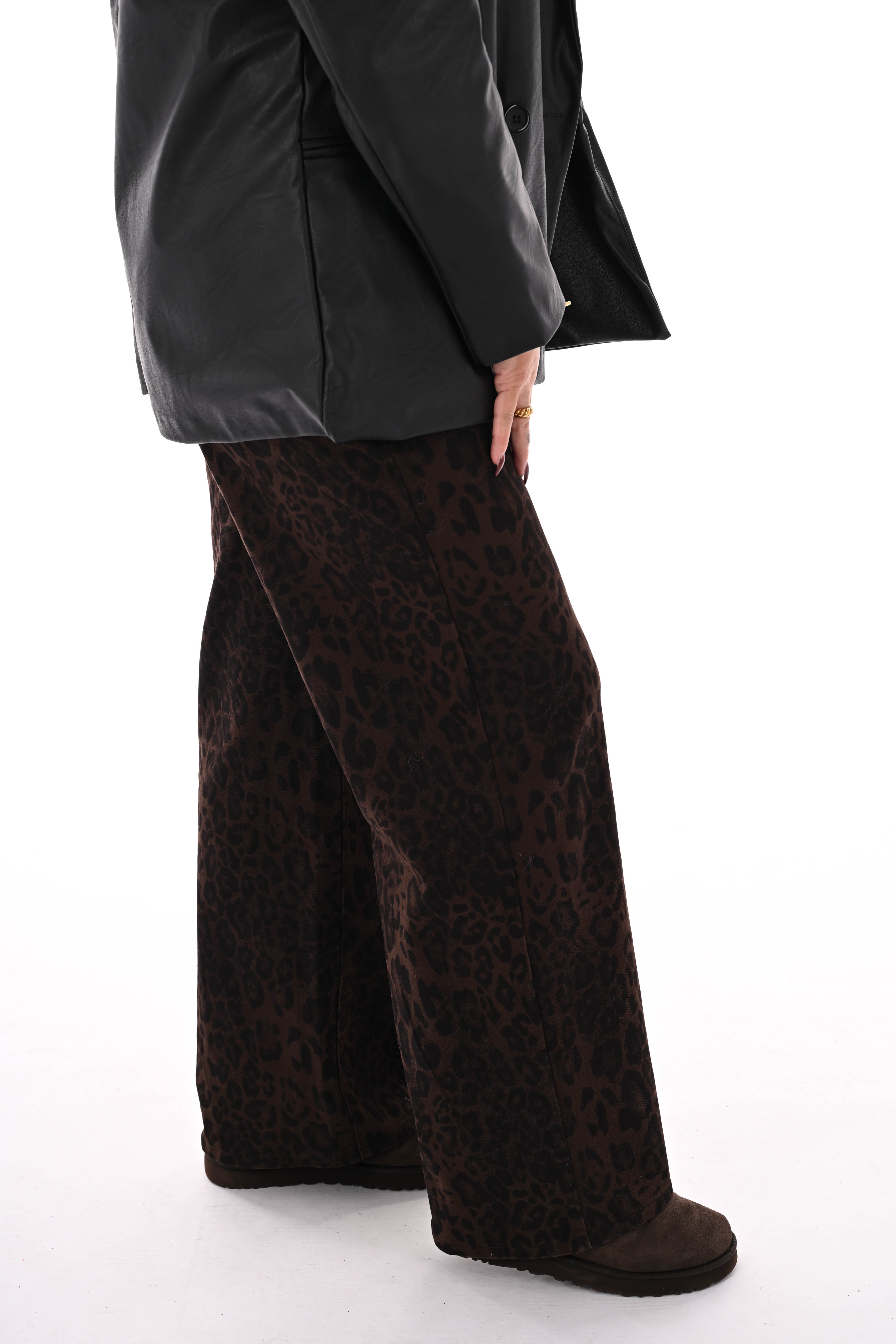 Laulia panterprint broek dad fit donkerbruin