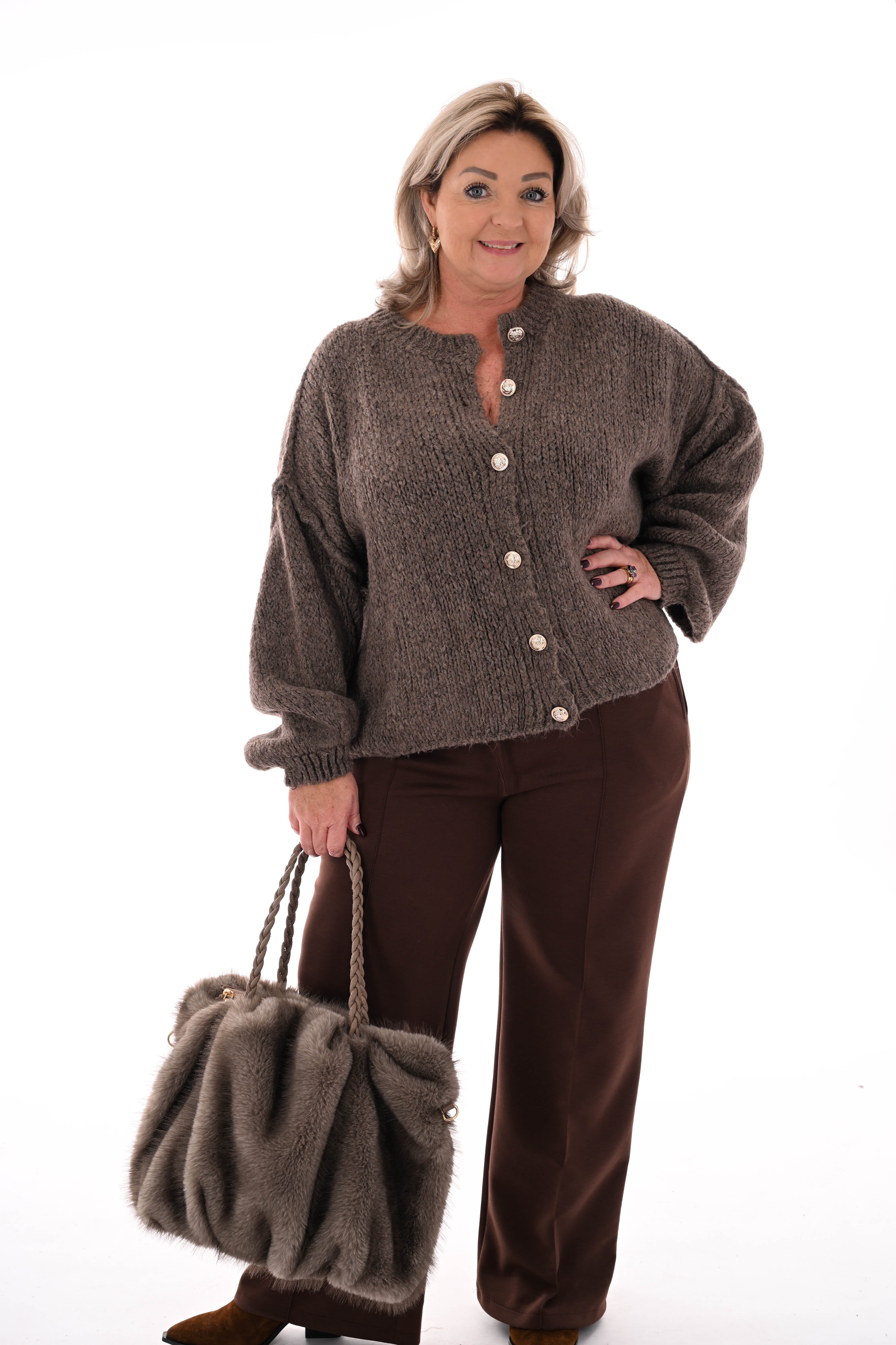 Grof gebreid vest met knopen taupe