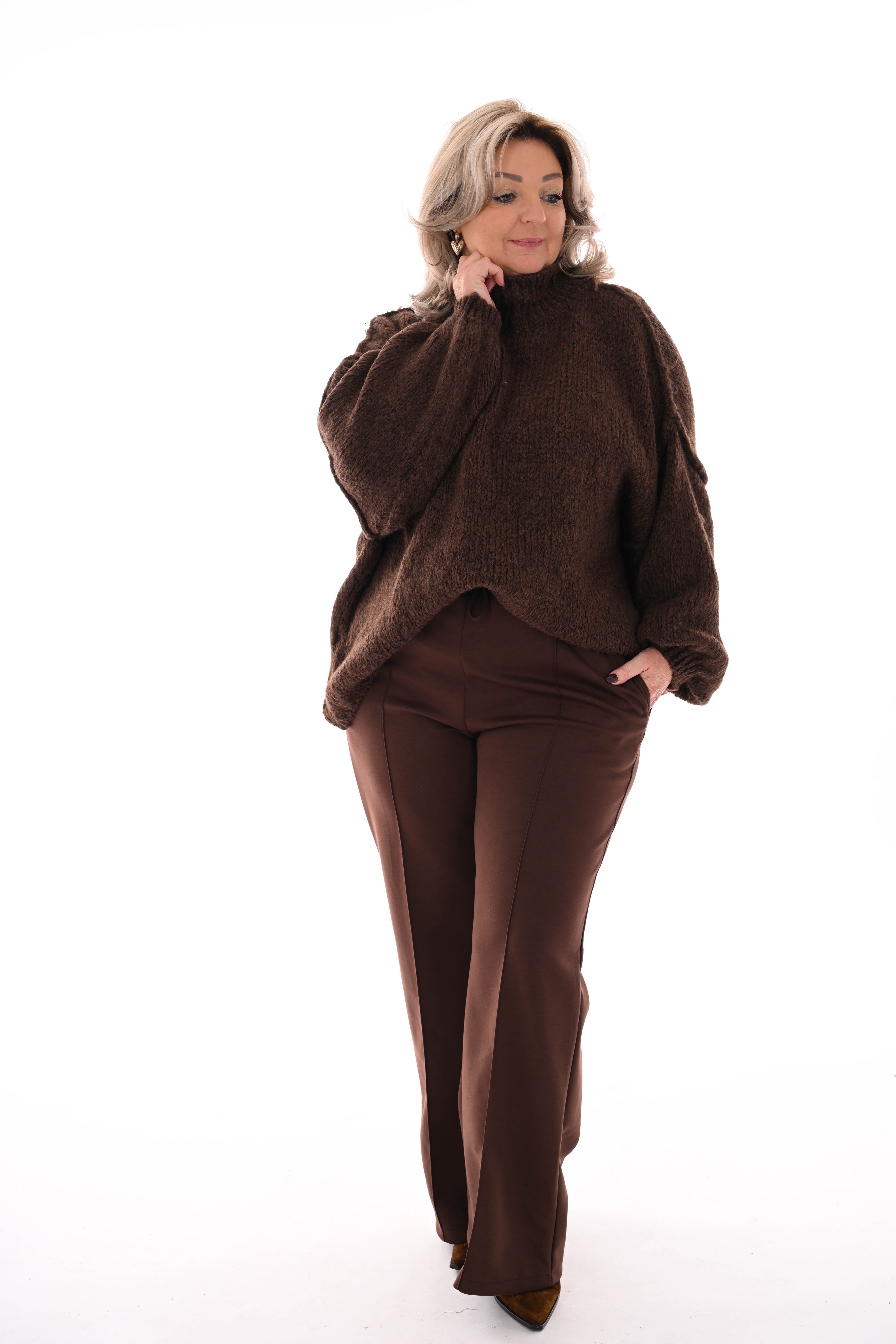 Grof gebreide turtle neck trui donkerbruin