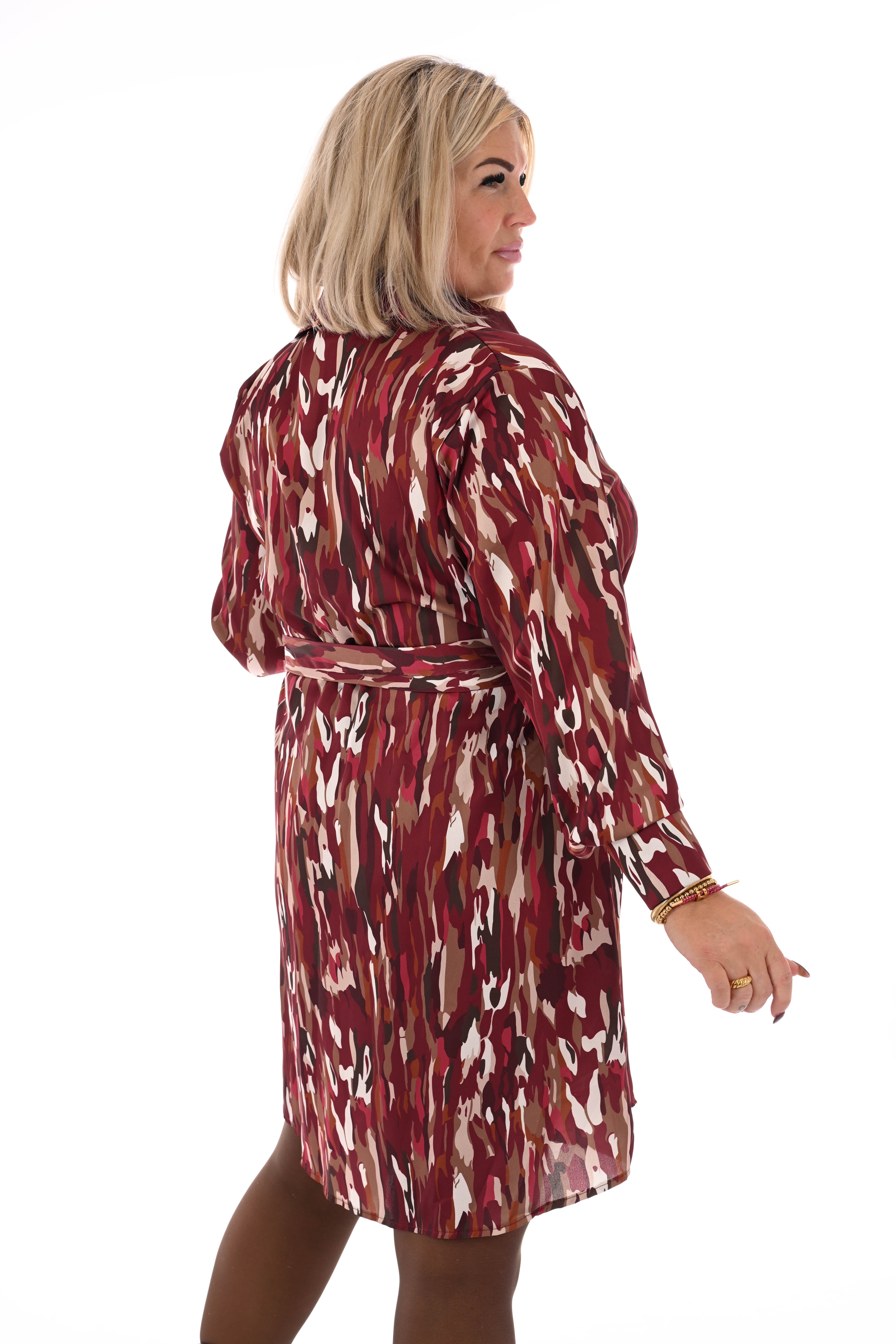 Doorknoop jurk vlekken bordeaux