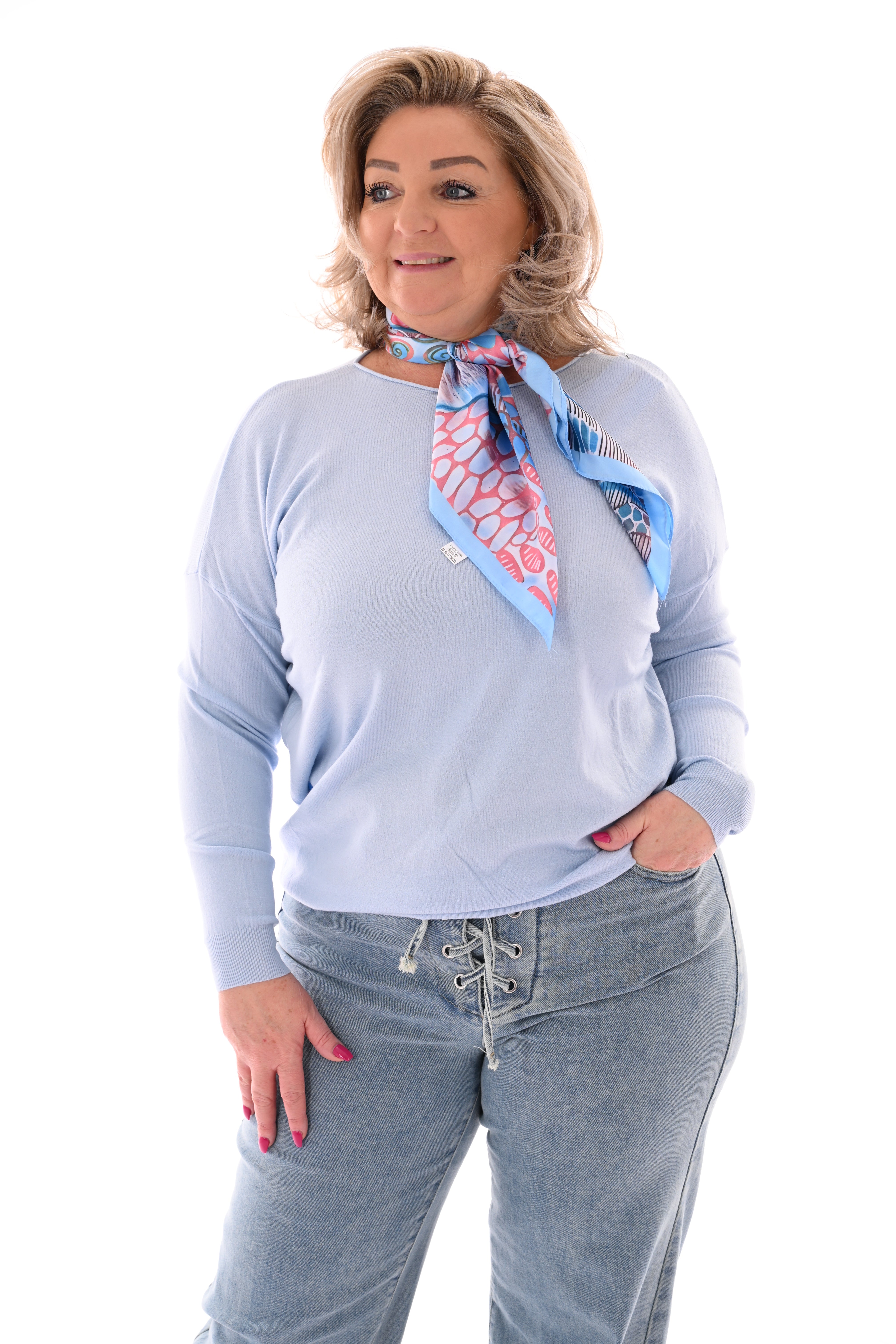 Top lange mouwen ronde hals uni lichtblauw