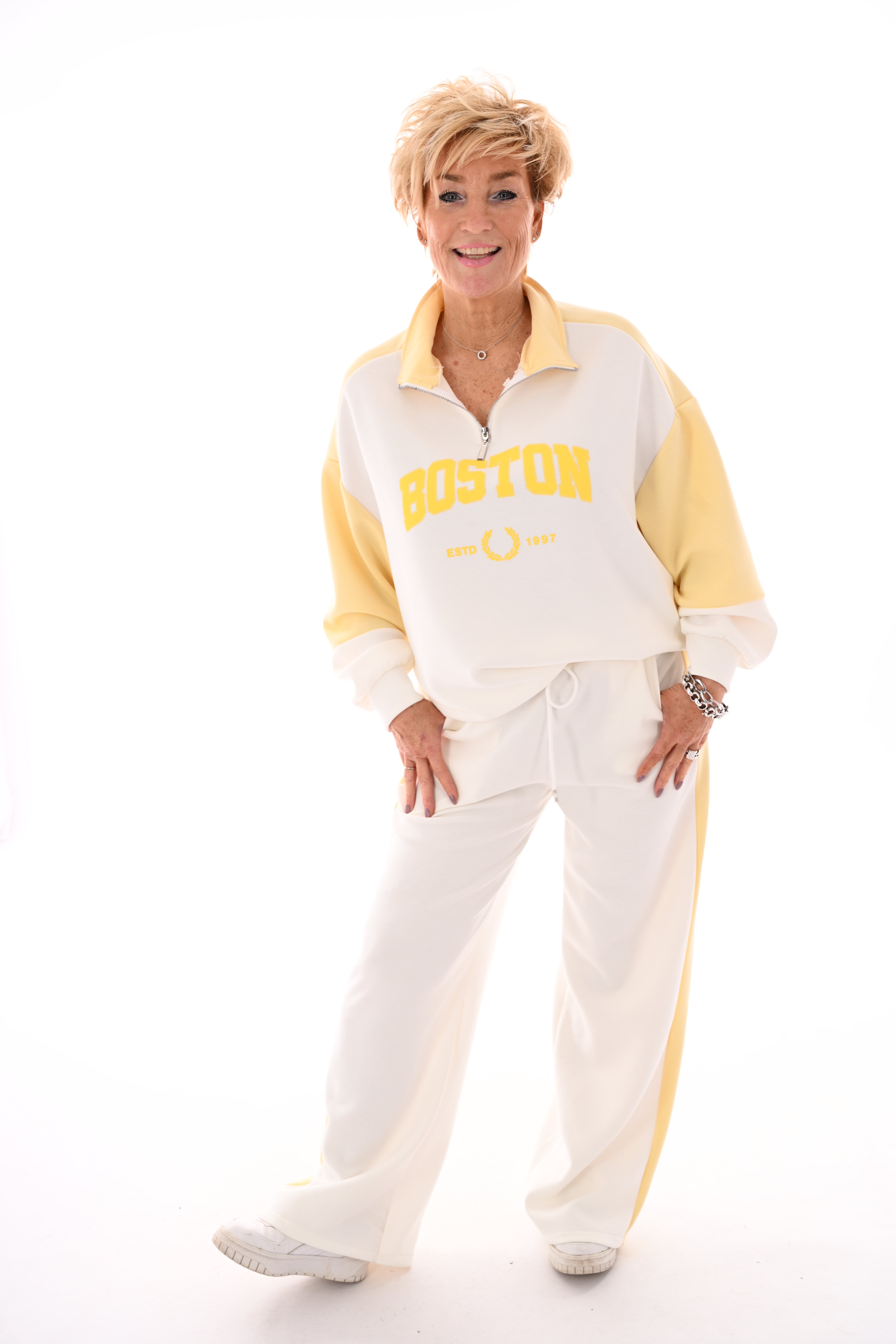 Tweedelig pak Boston botergeel/roomwit