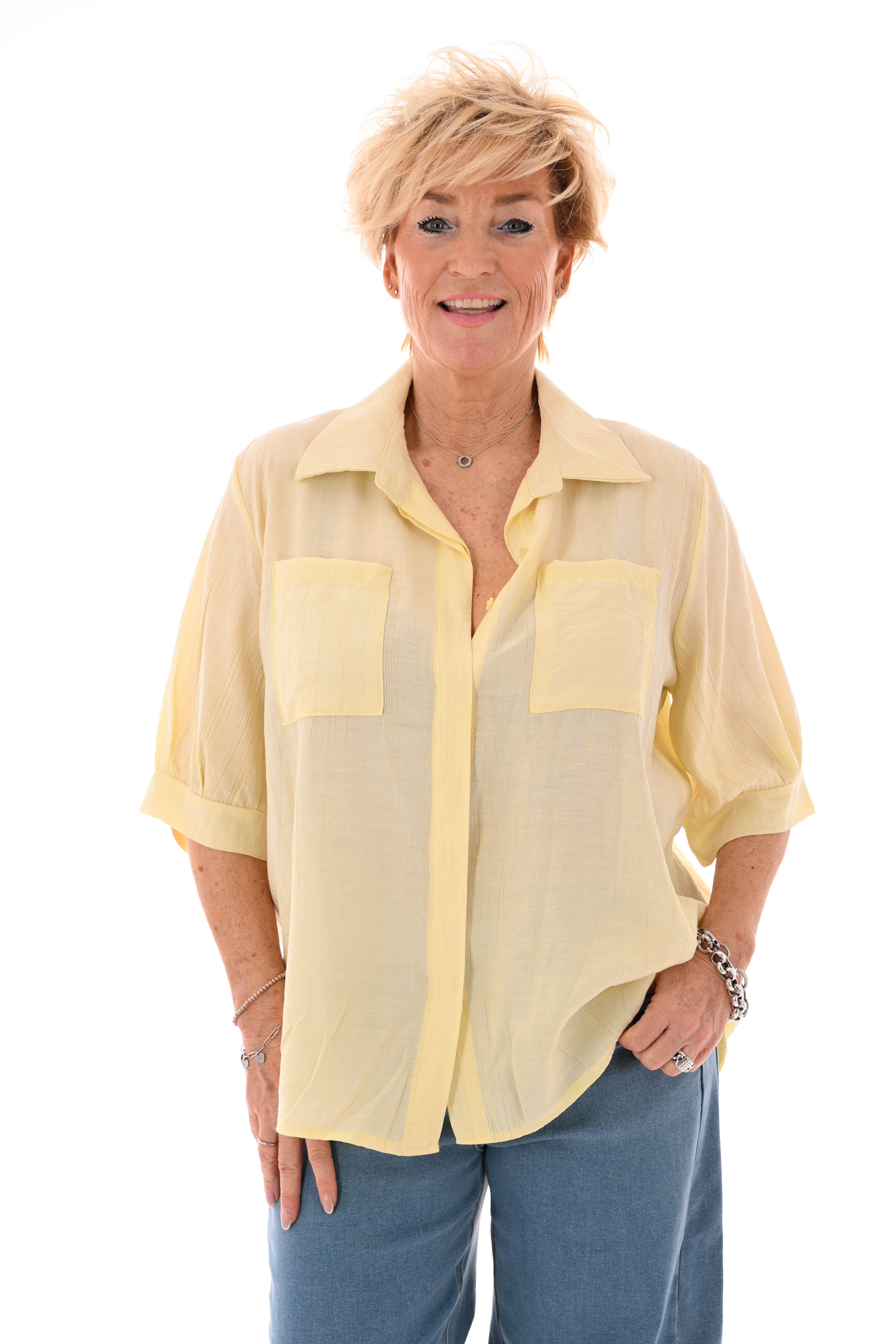 Doorknoop blouse met borstzakken uni lichtgeel