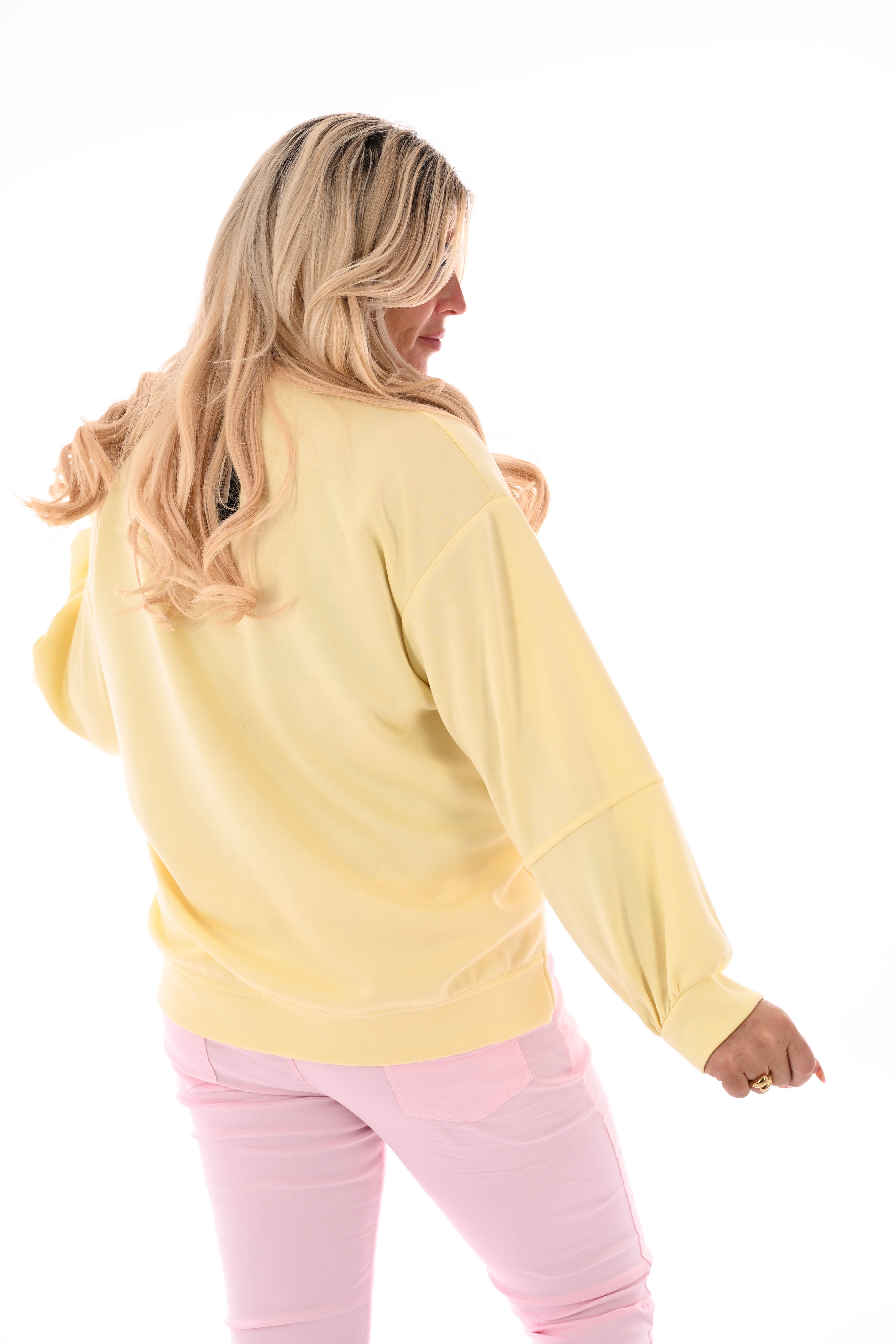 Sweater teddy letters Copenhagen botergeel