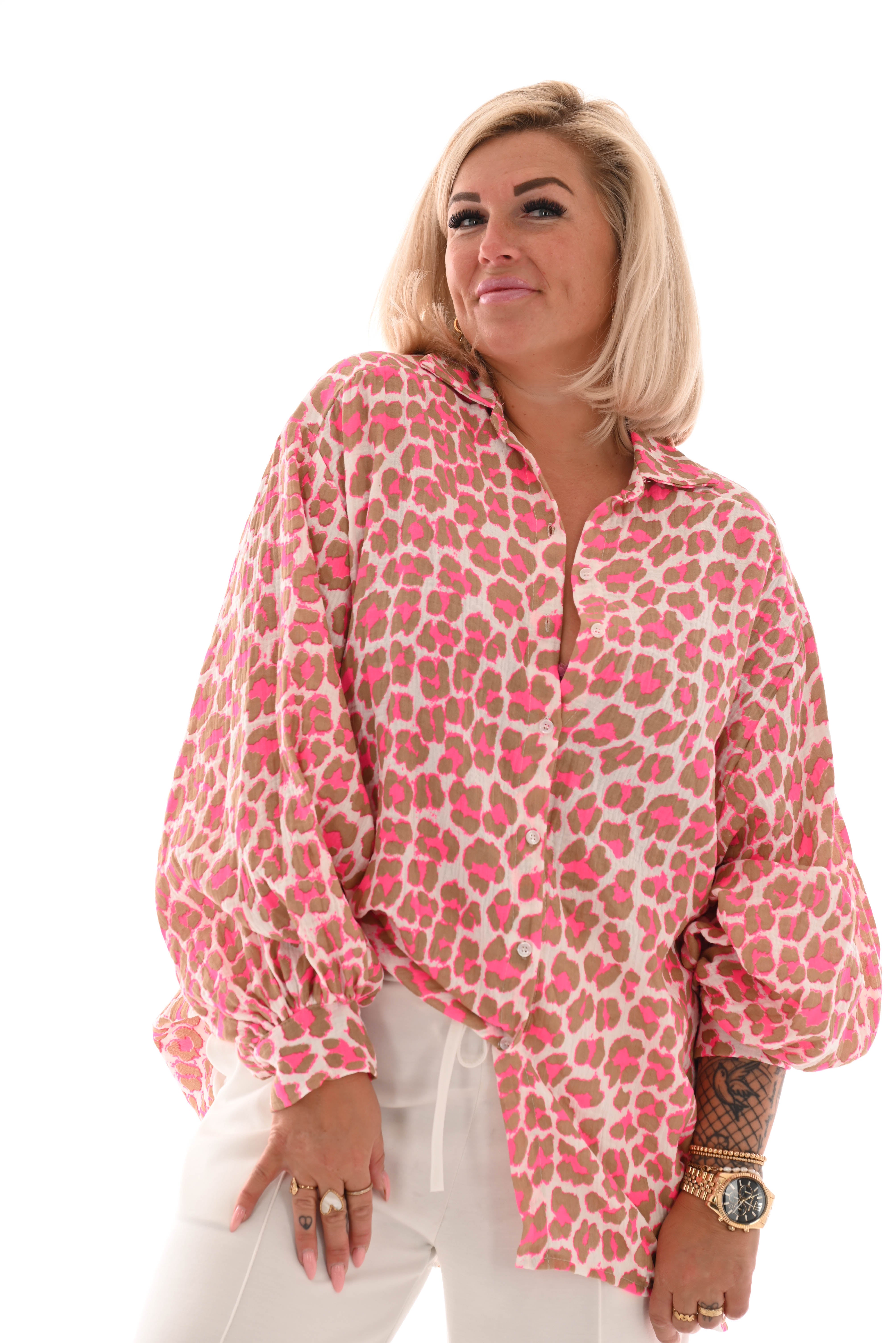 Lange doorknoop blouse panter pofmouwen wit/taupe
