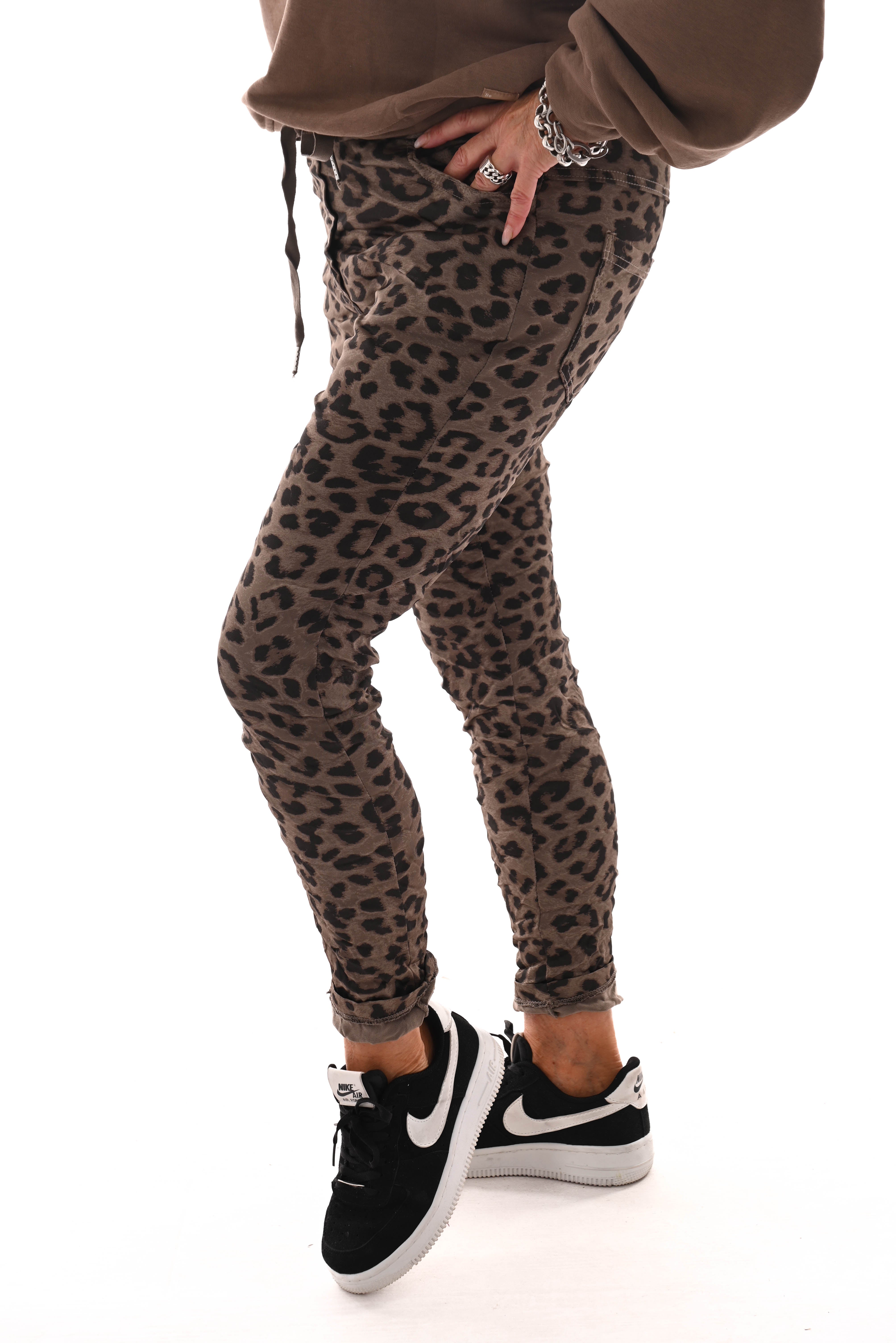 Silky stretchbroek panterprint taupe