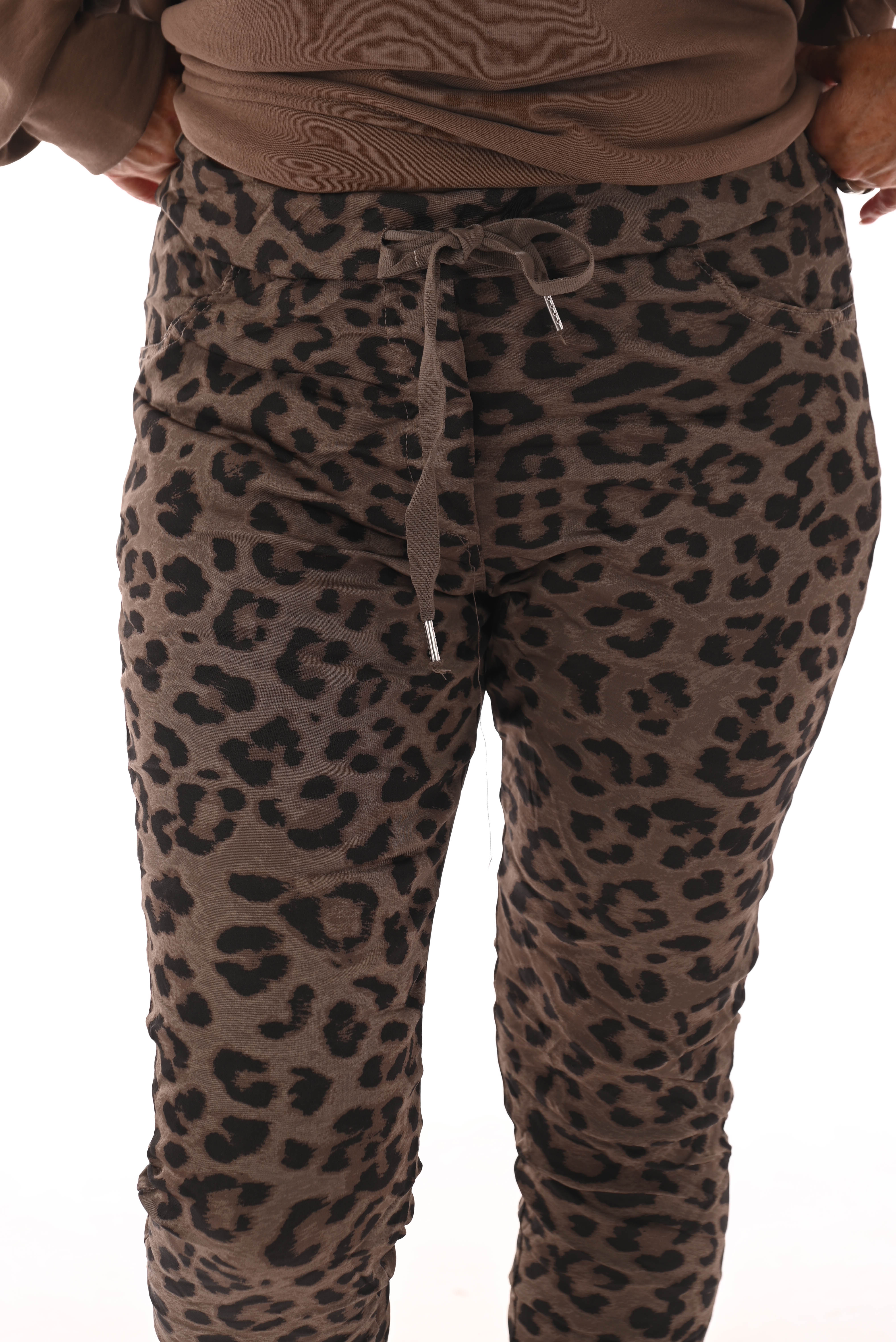 Silky stretchbroek panterprint taupe