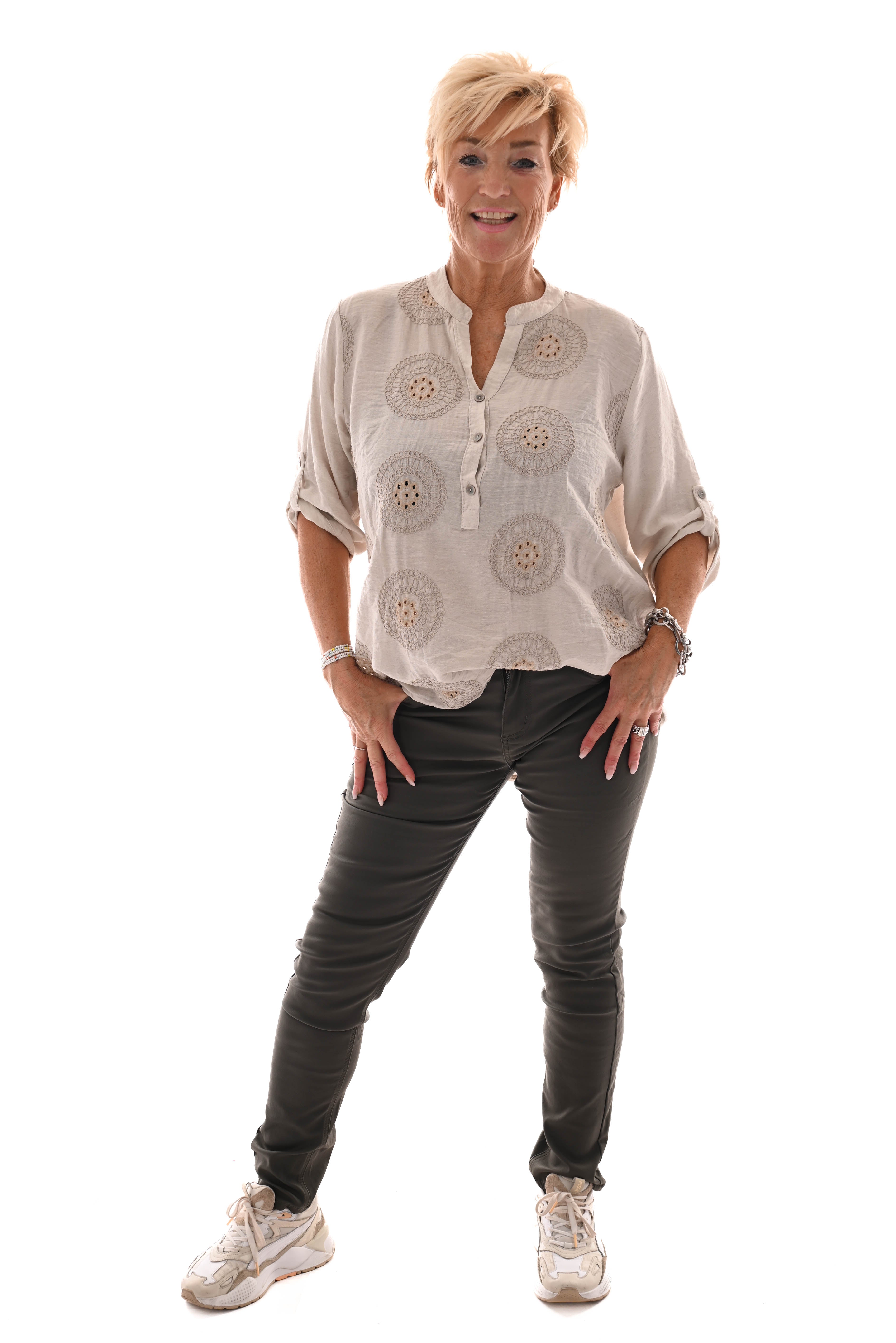 Blouse v-hals ophaalmouwen mandala beige