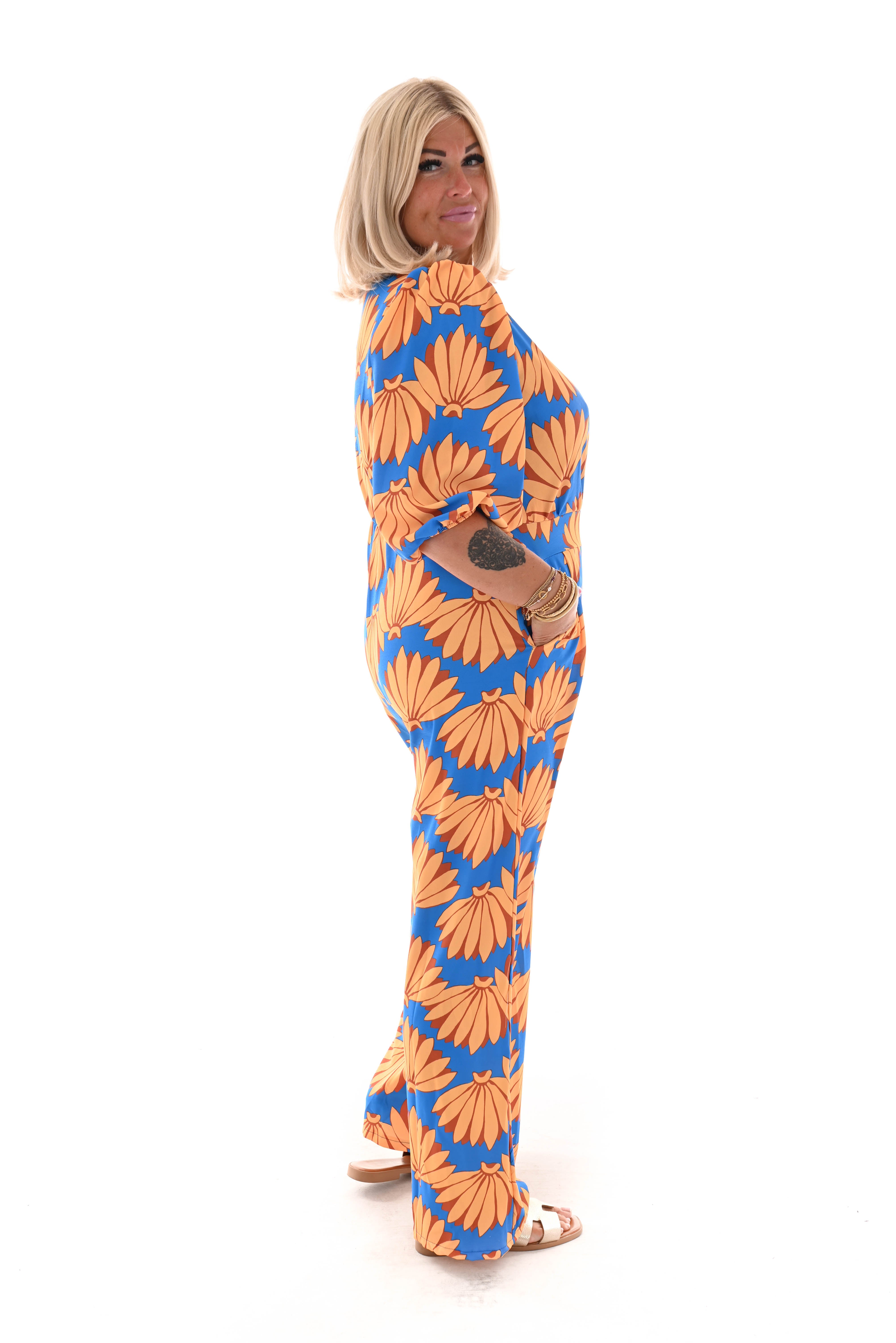 Jumpsuit overslag print bloemen kobaltblauw/geel