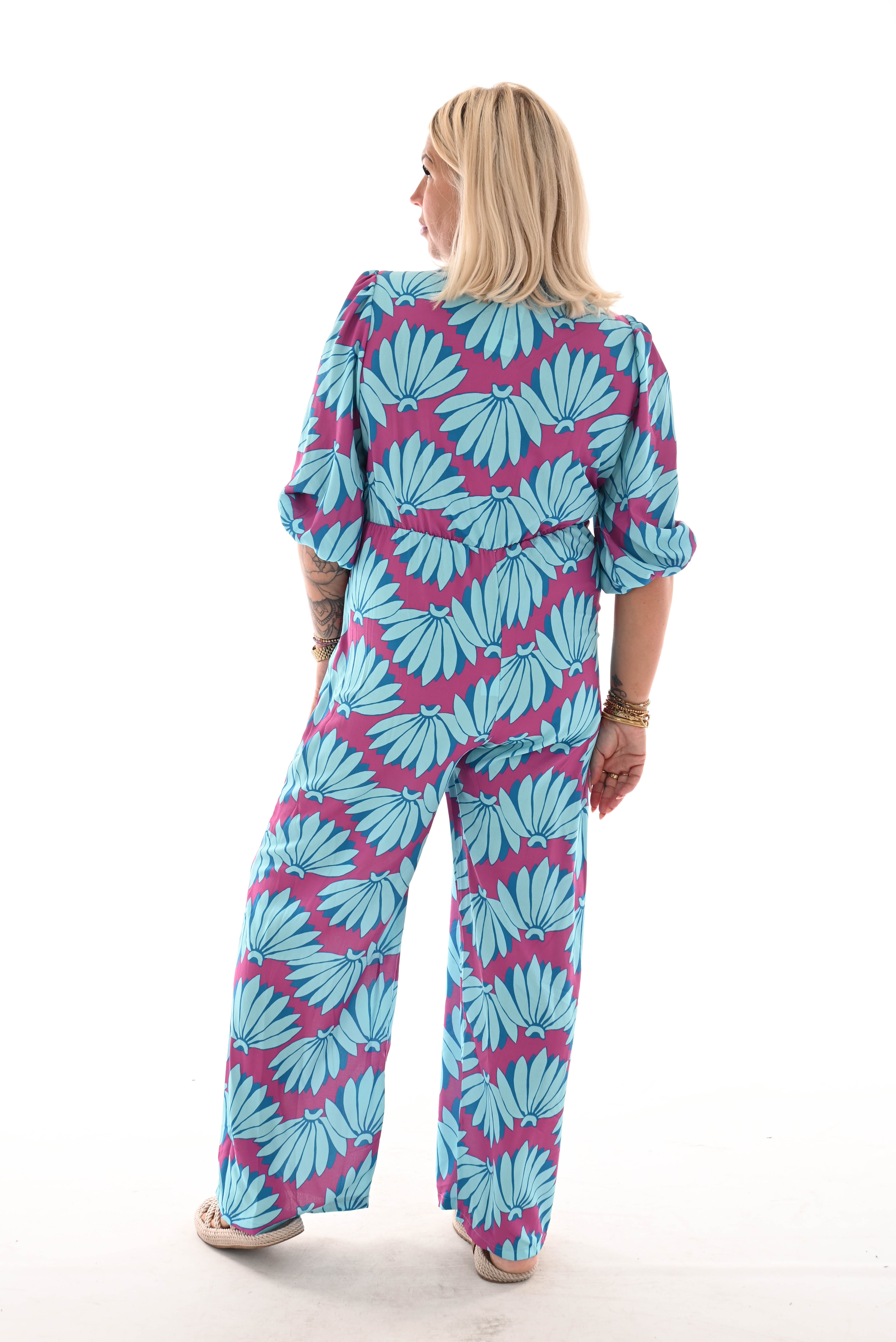 Jumpsuit overslag print bloemen magenta/blauw
