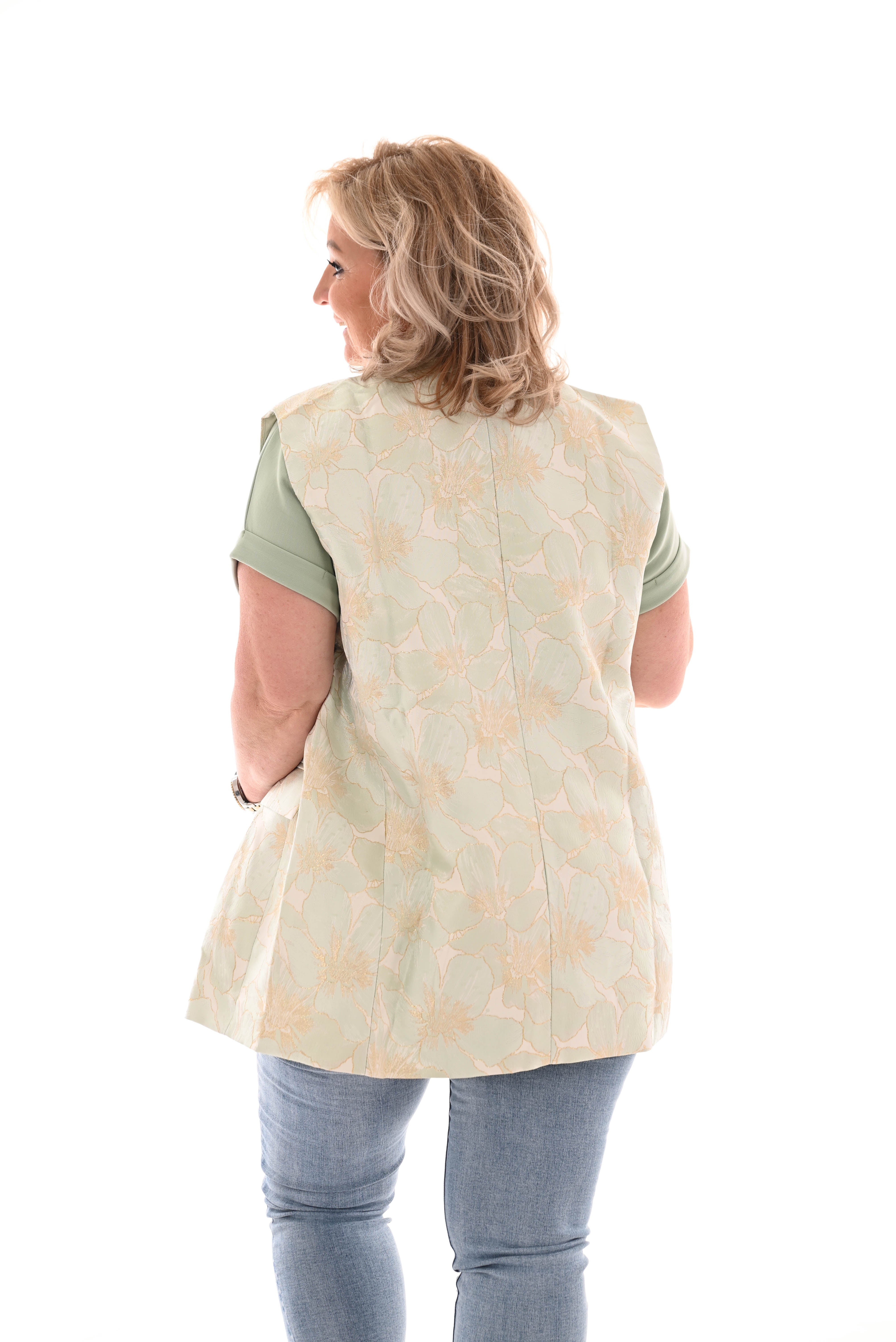 Gilet silky bloemen lichtgroen