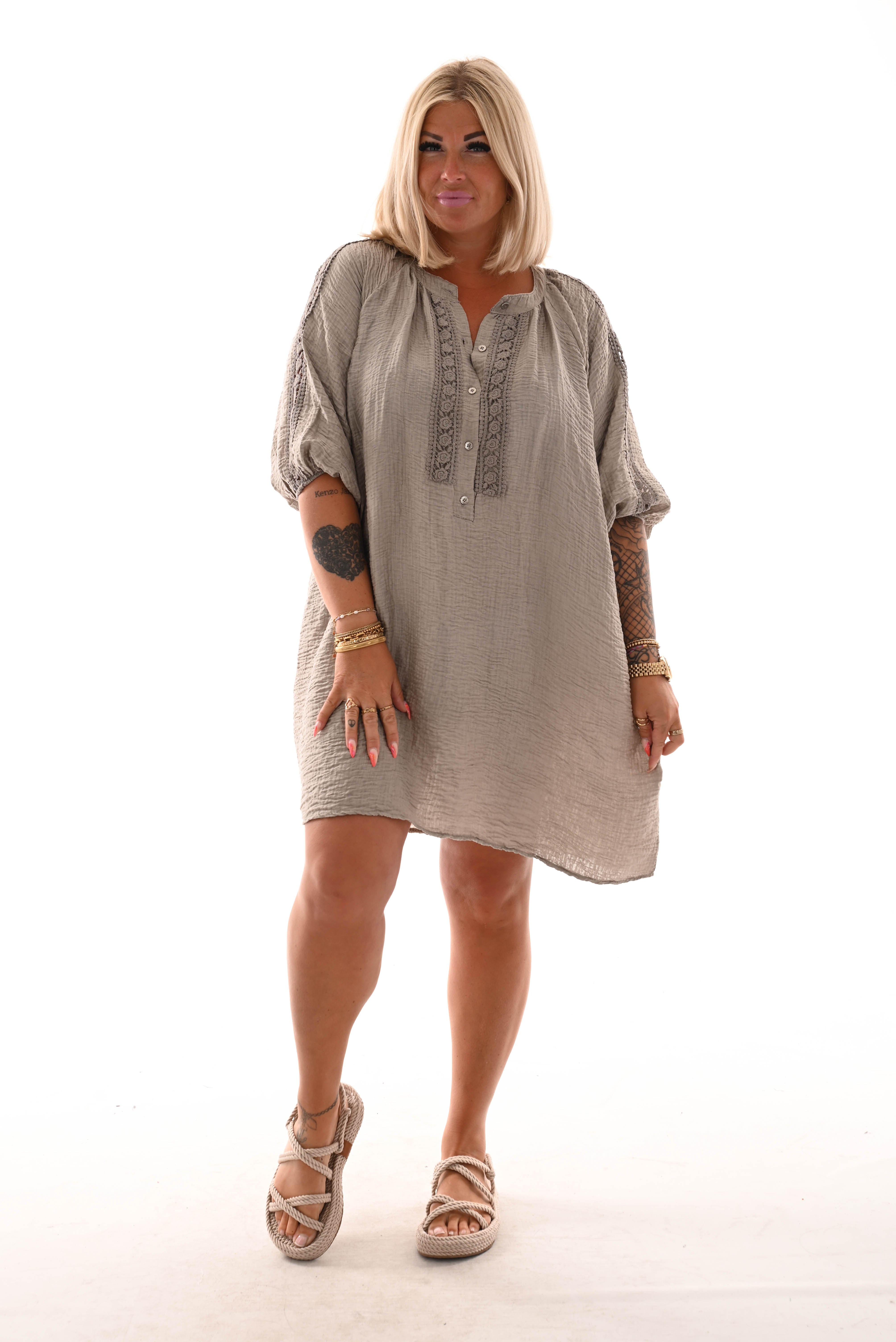 Jurk met kanten detail taupe