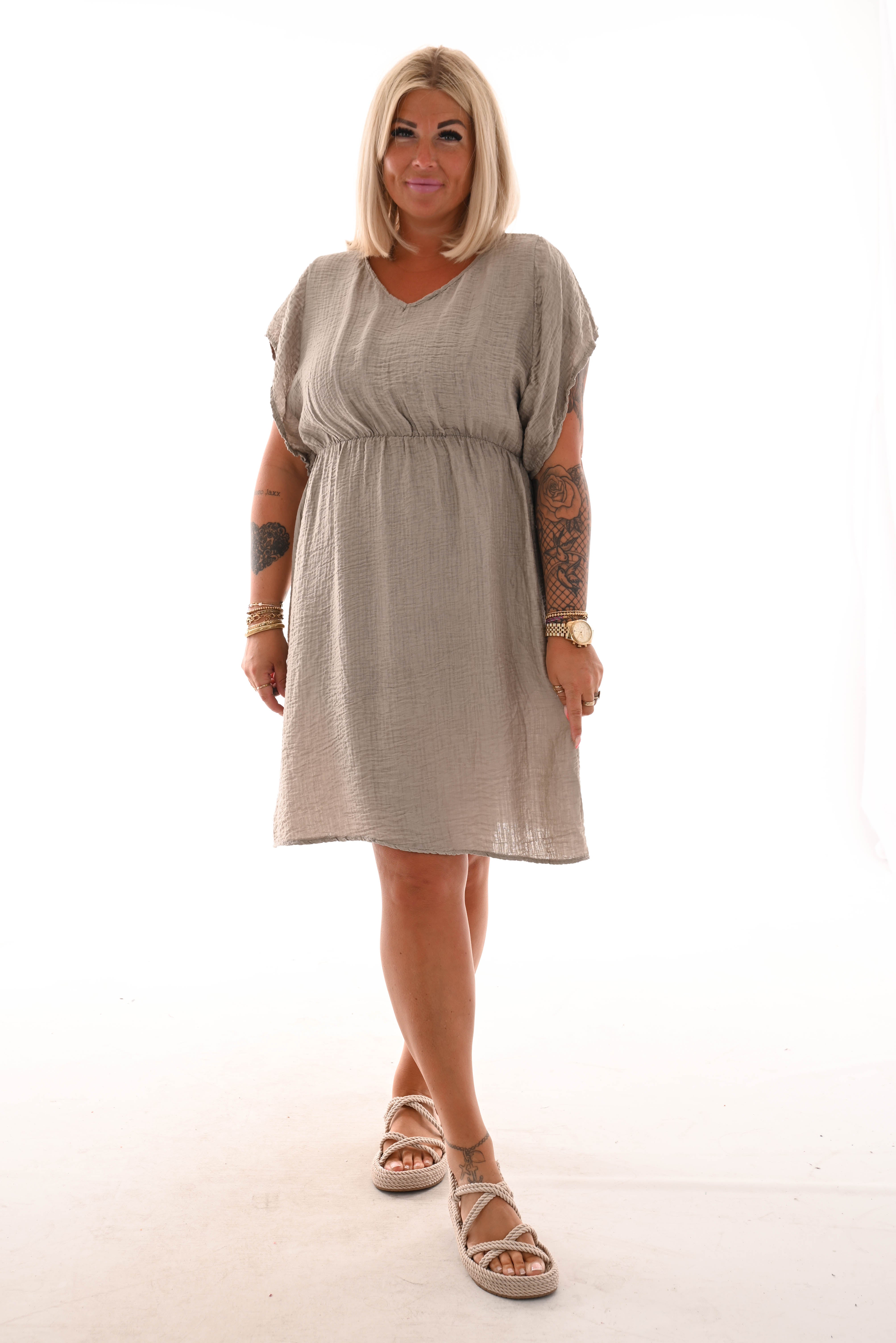 Crepe jurk v-hals taupe