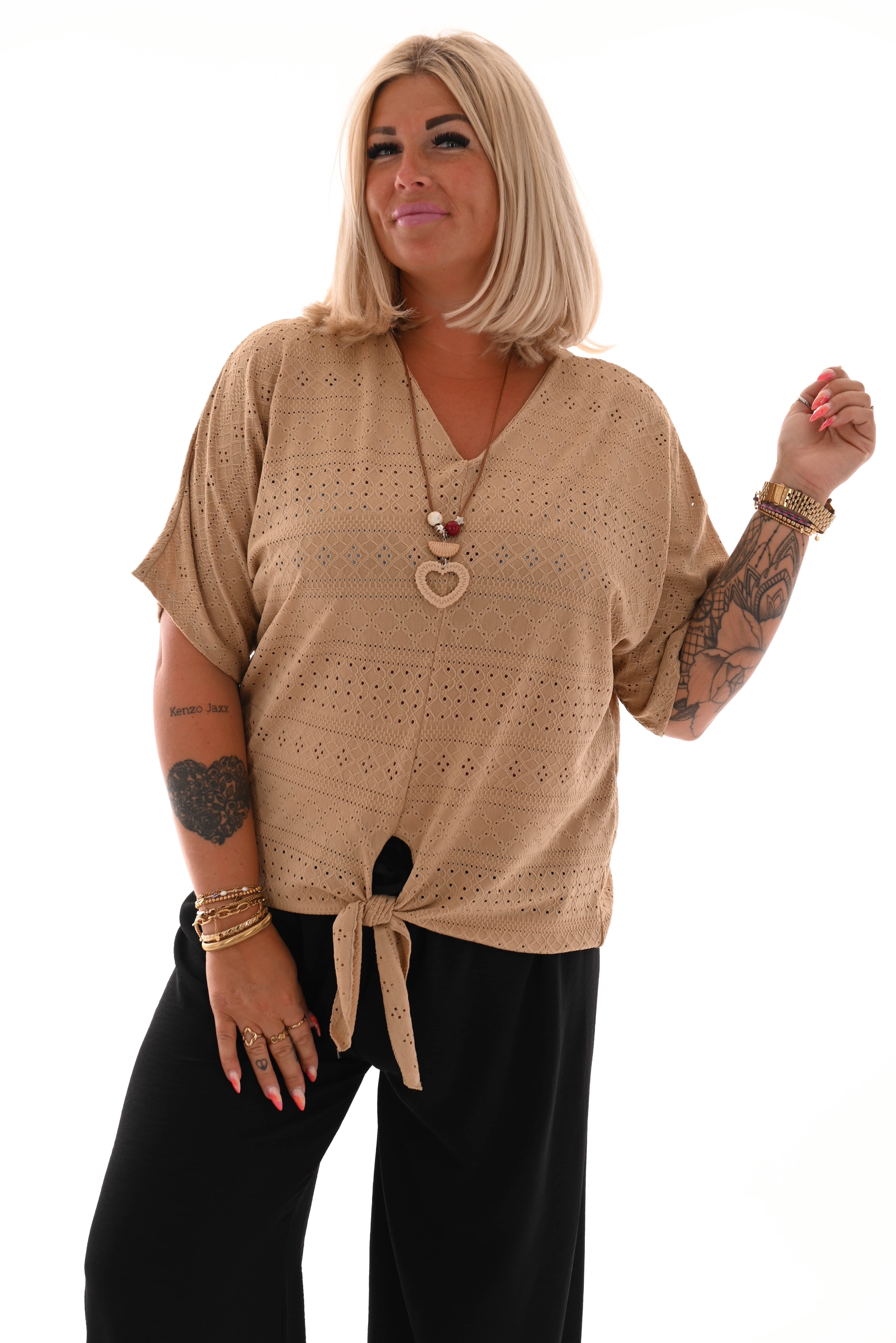 Geknoopte top met ketting gaatjes camel