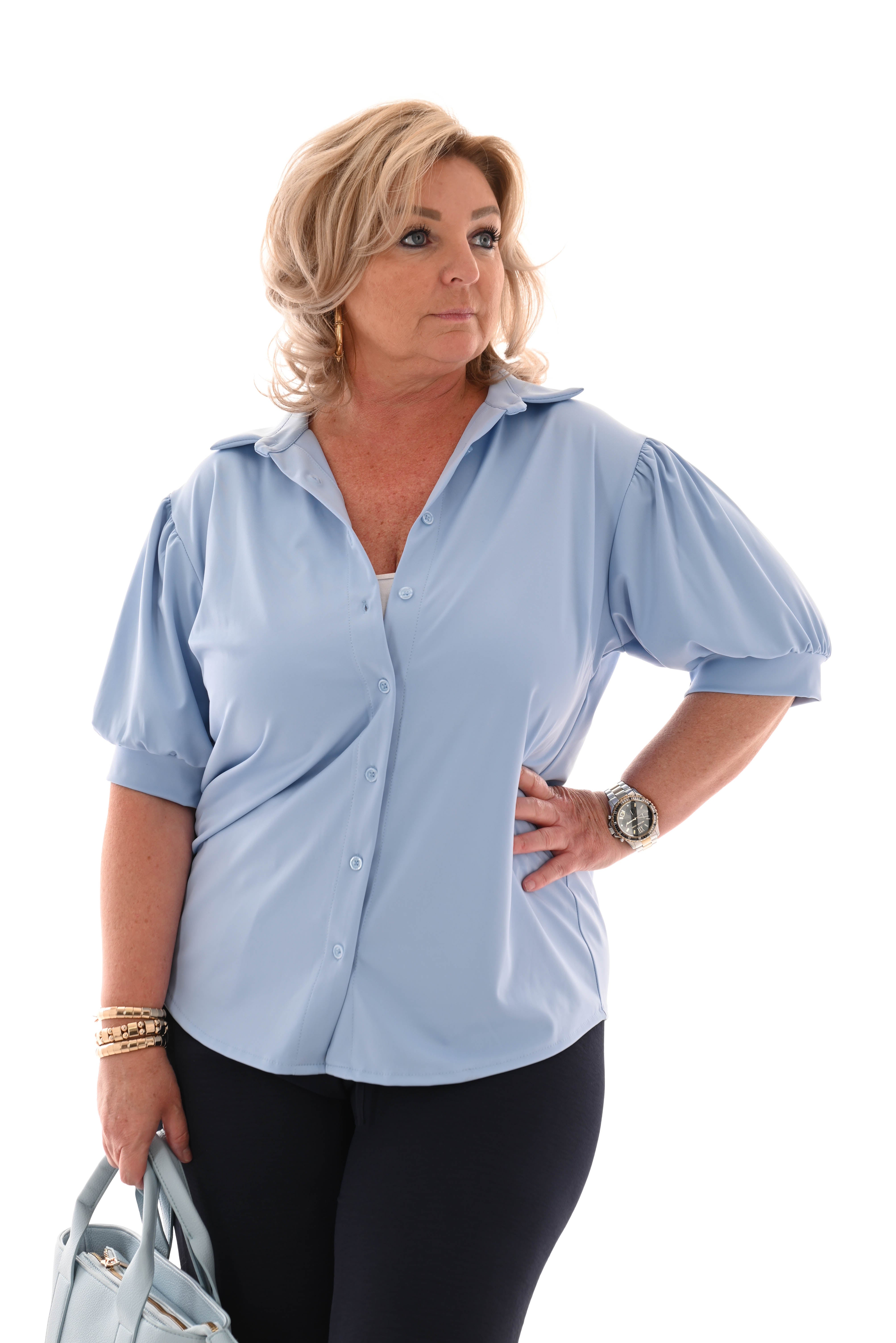 Blouse korte mouwen uni lichtblauw