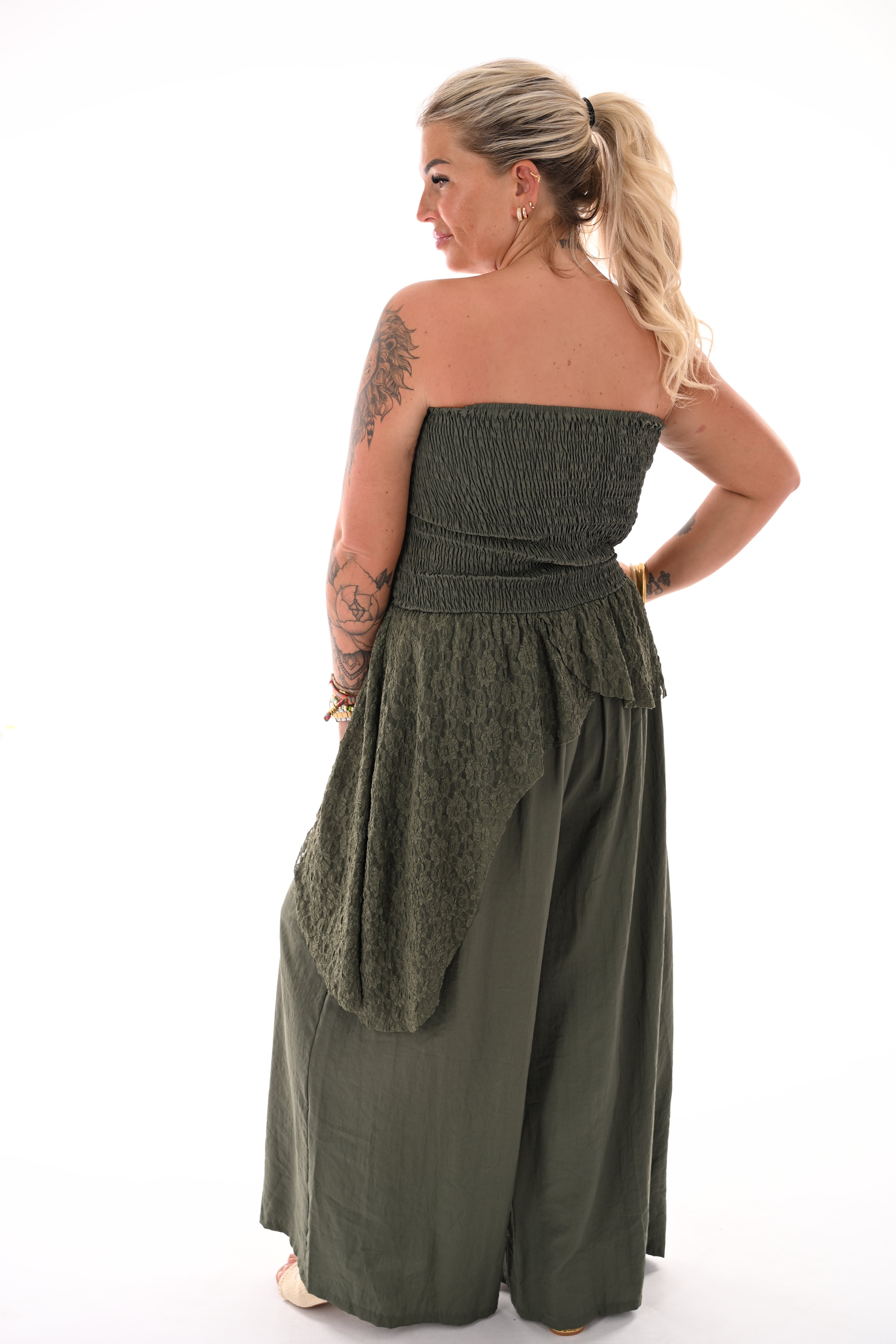 Off-shoulder jumpsuit kanten detail legergroen