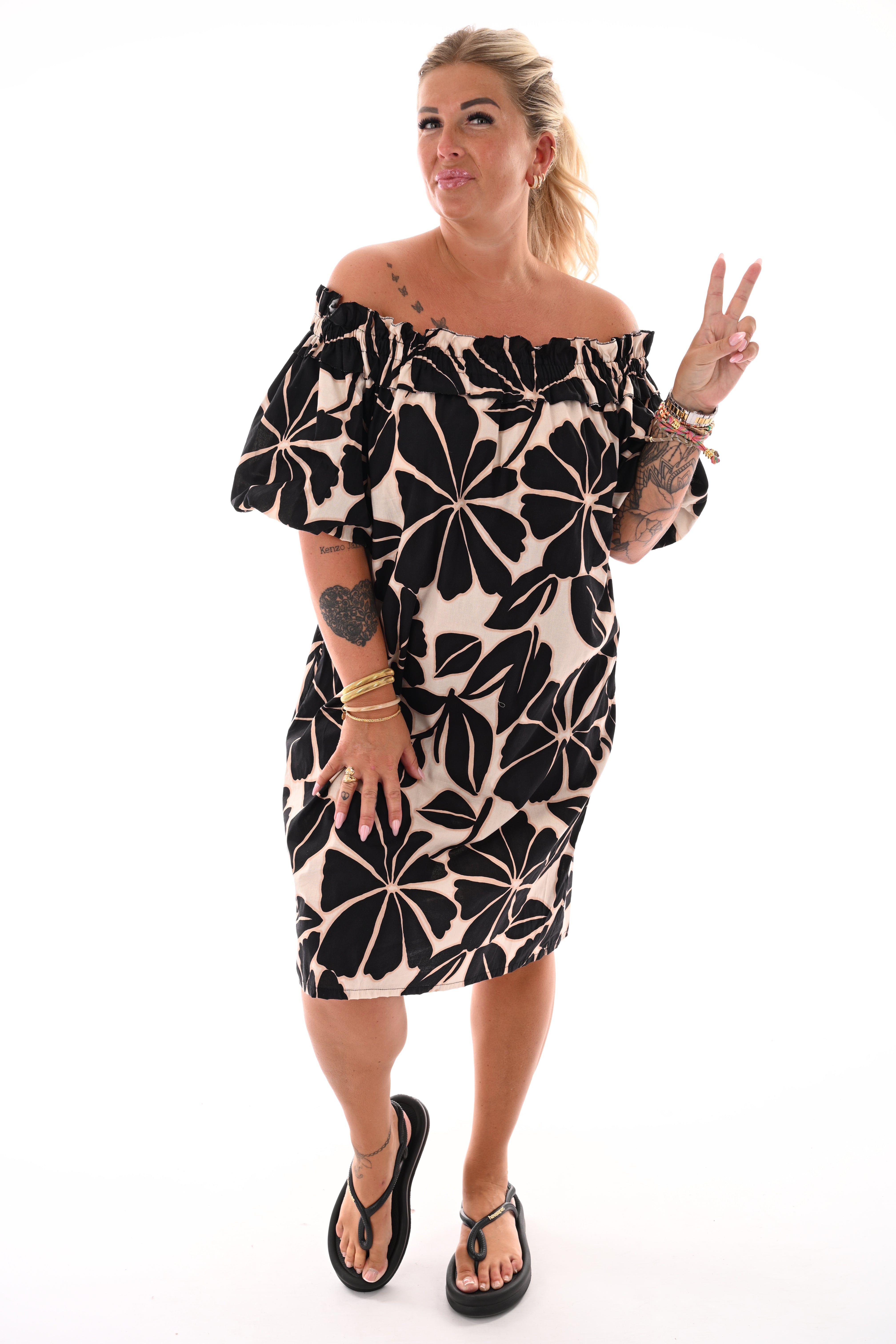 Jurk off-shoulder bladeren zwart