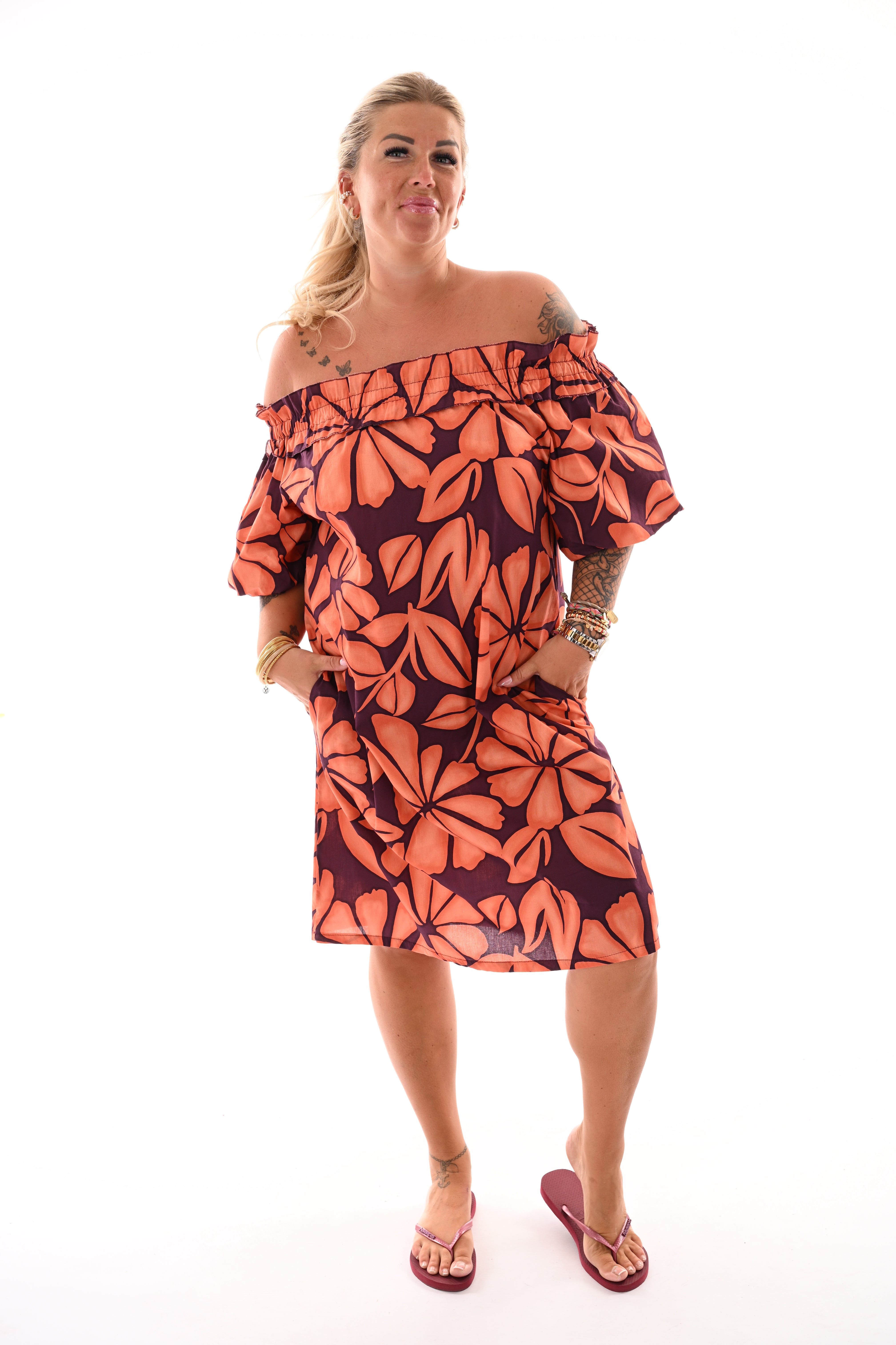 Jurk off-shoulder bladeren aubergine/oranje