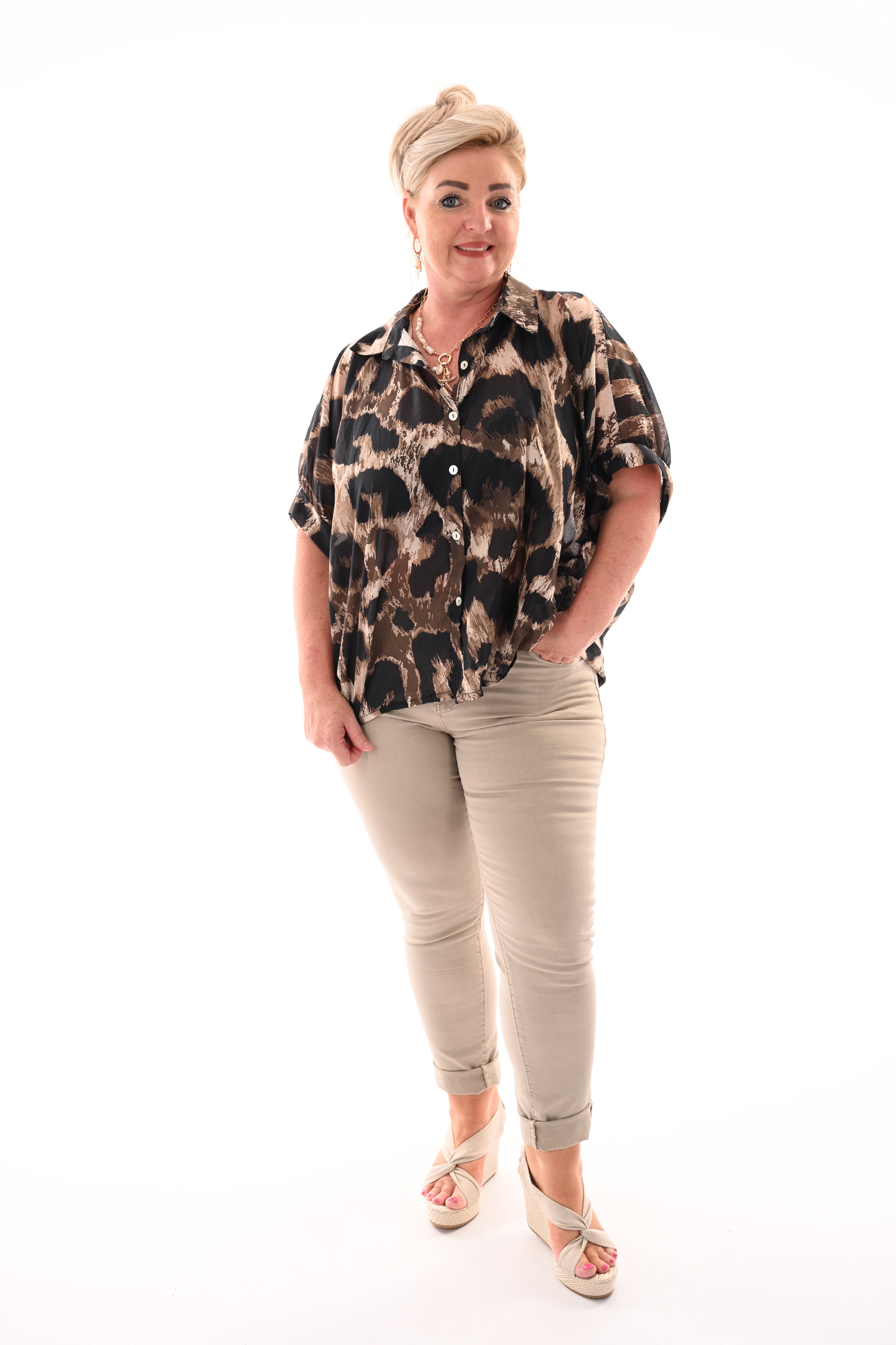 Doorknoop blouse print panter vlekken donkerbruin