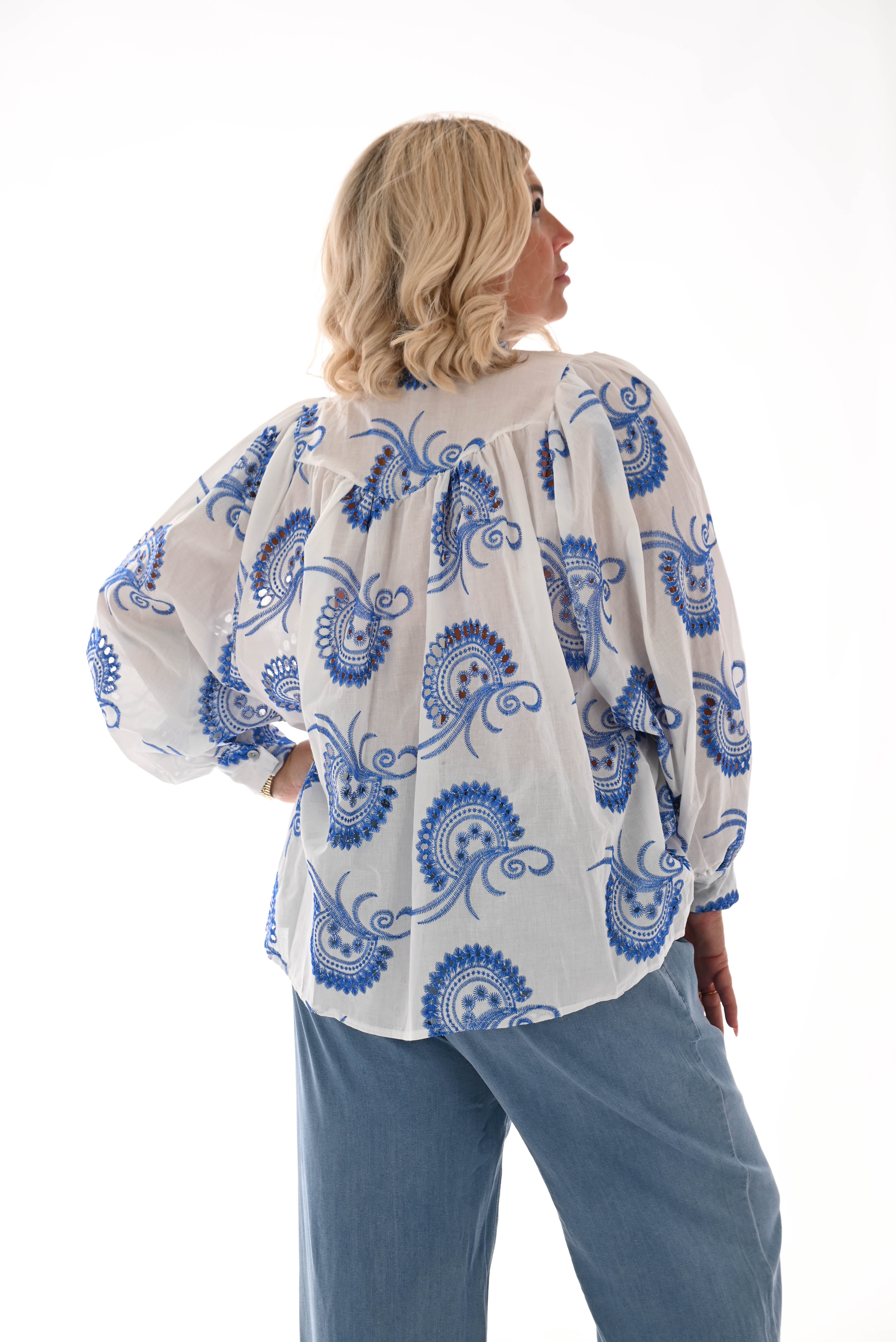Blouse paisley wit/kobaltblauw