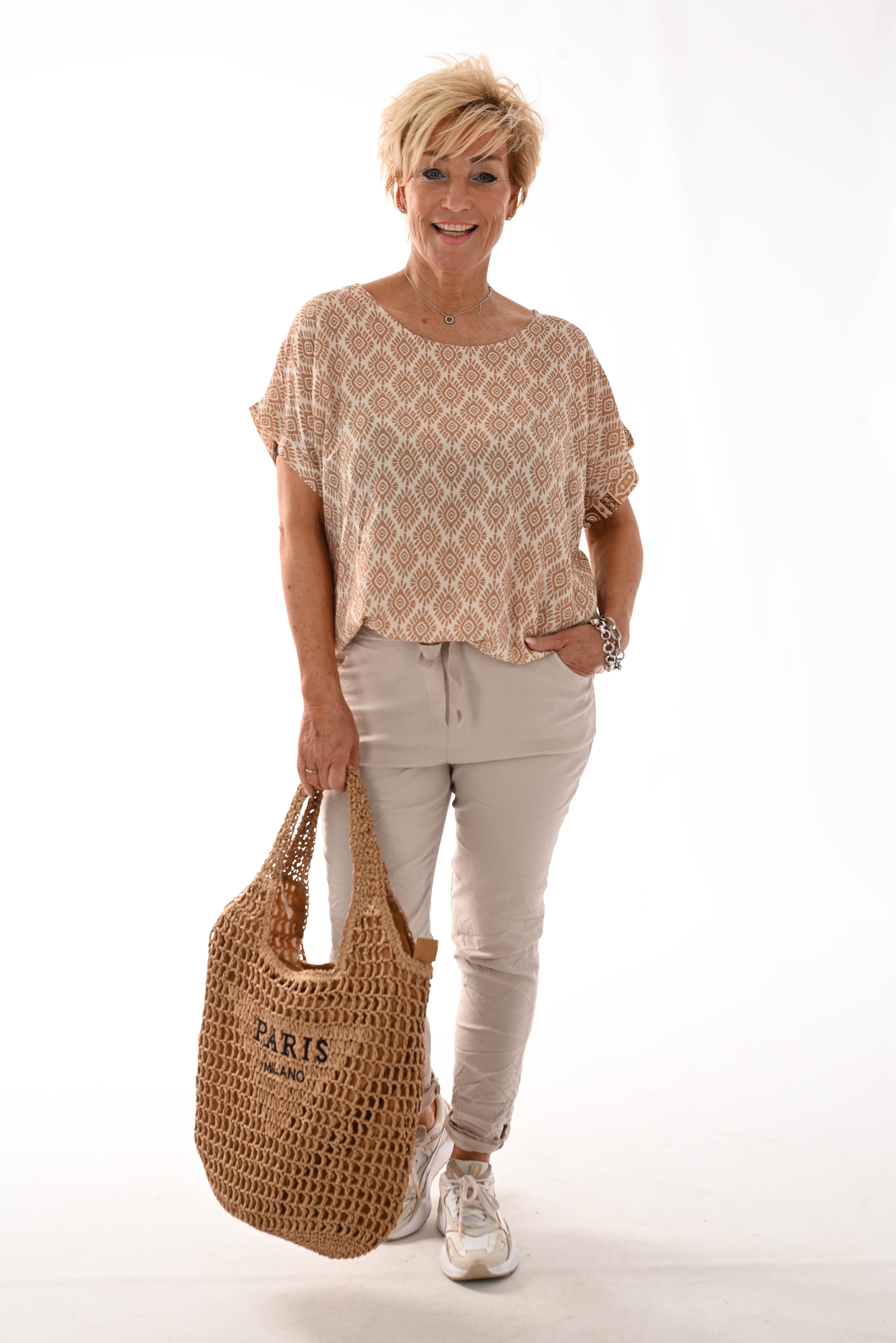 Top viscose ronde hals ruit beige