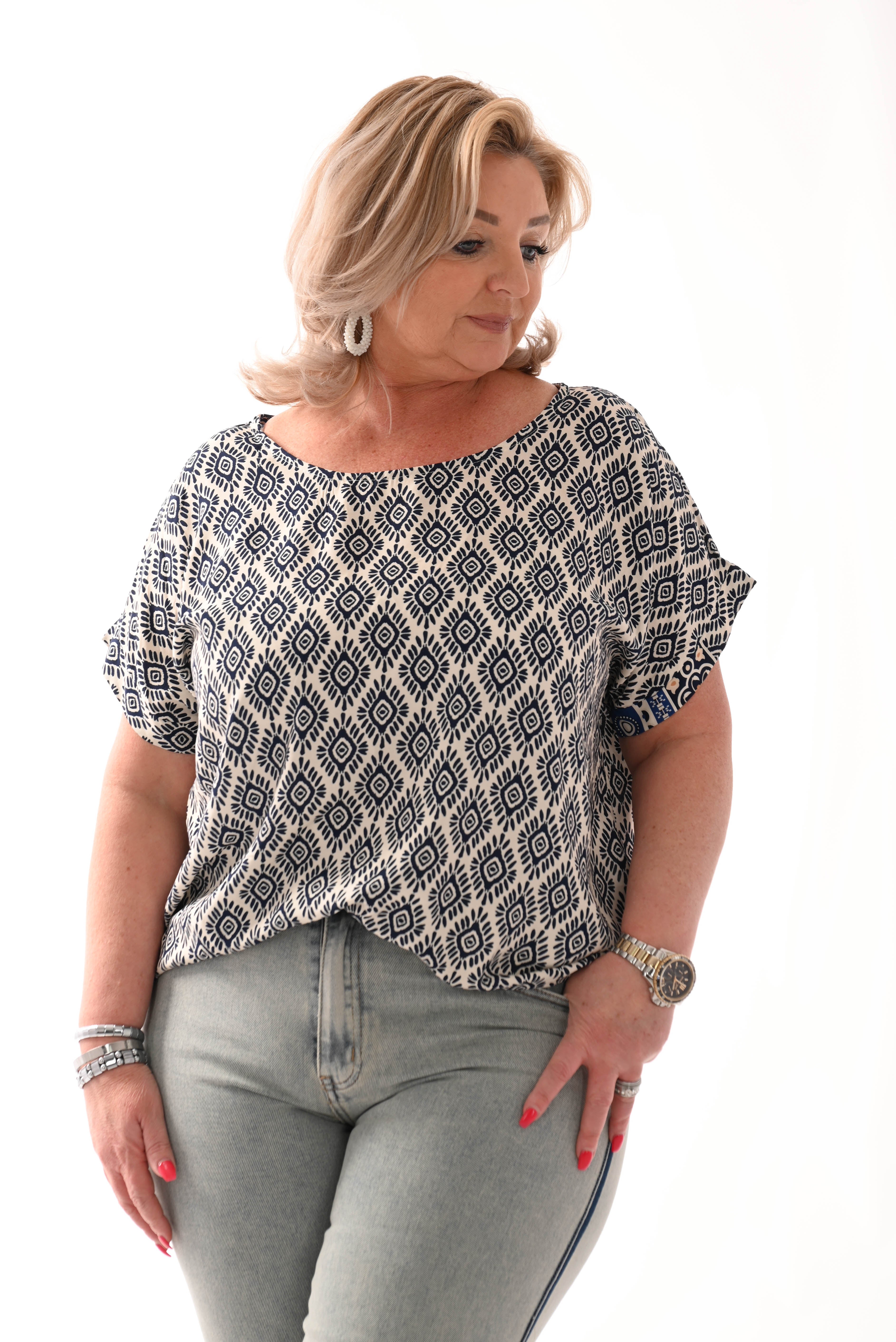 Top viscose ronde hals ruit marineblauw
