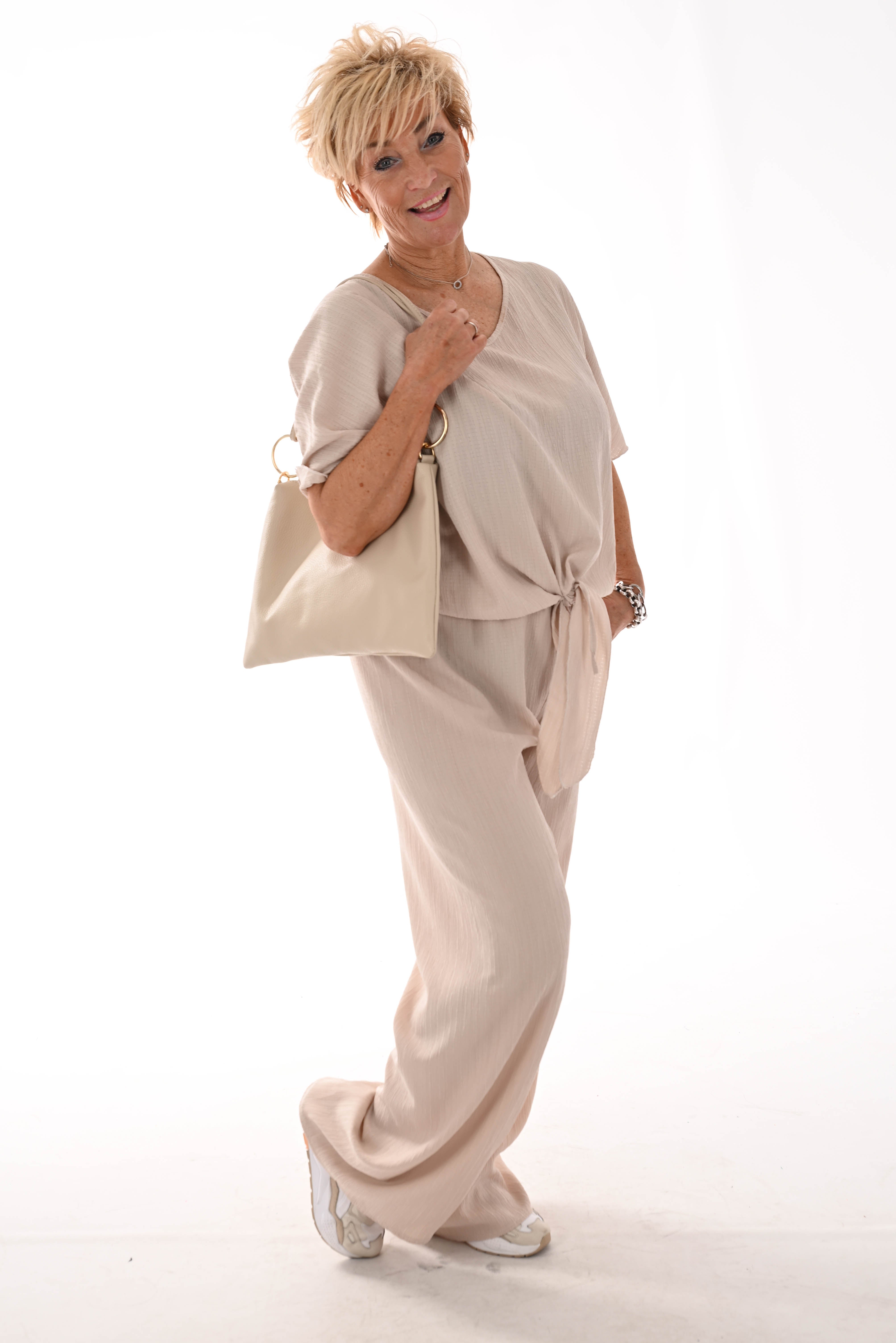 Tweedelig set knoopdetail beige
