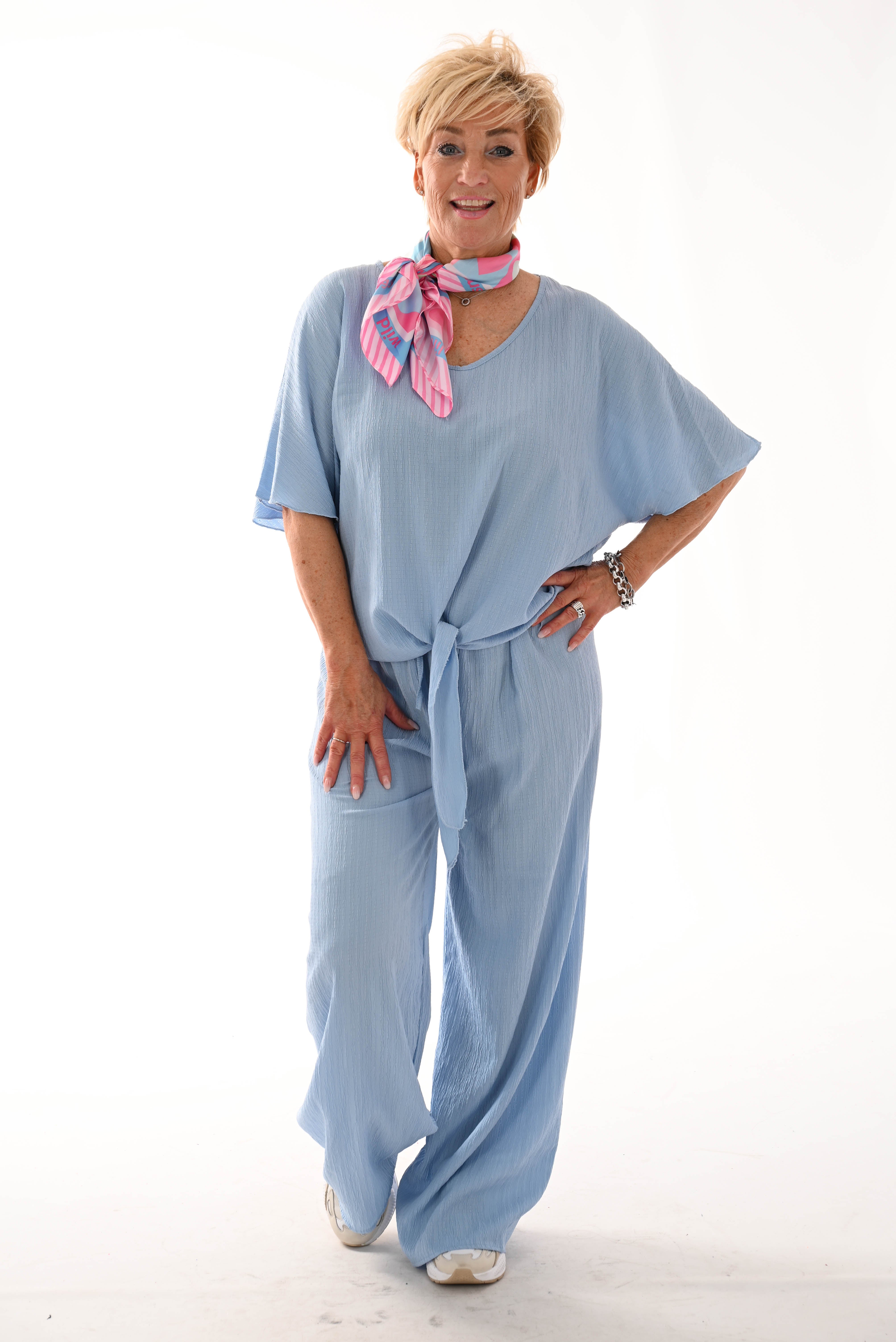 Tweedelig set knoopdetail blauw