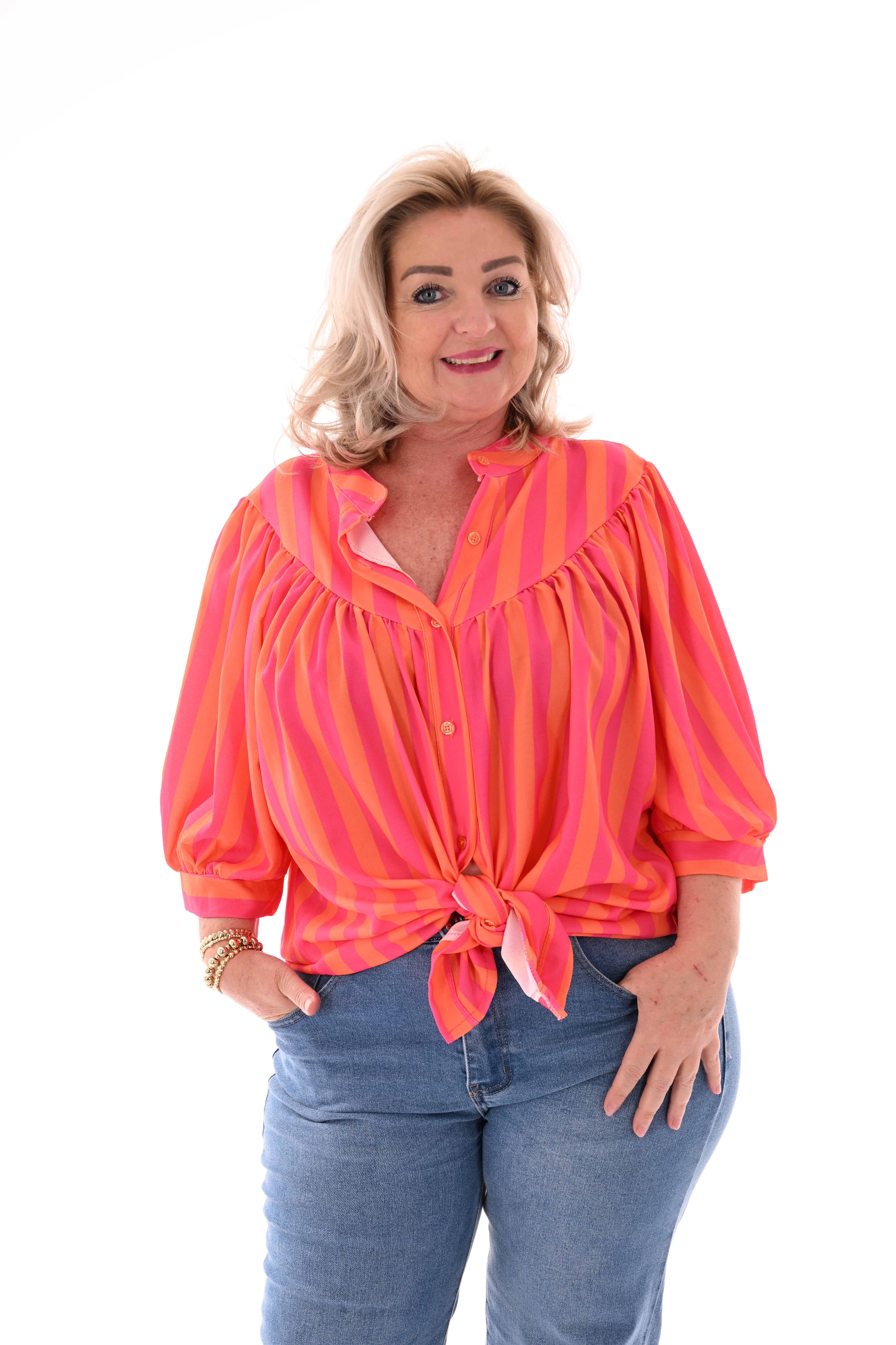 Doorknoop blouse pofmouwen strepen felroze/oranje