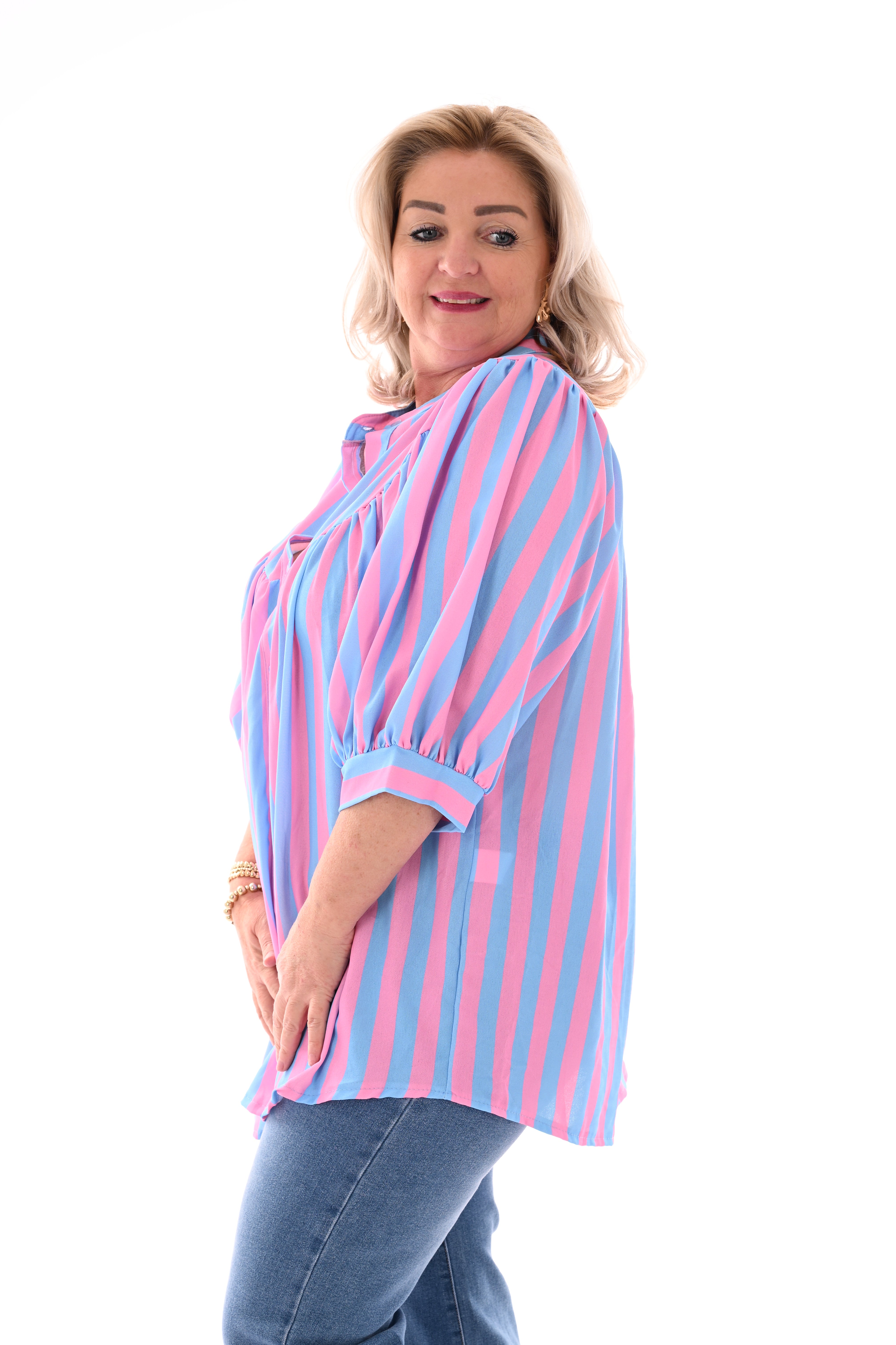 Doorknoop blouse pofmouwen strepen lichtroze/lichtblauw