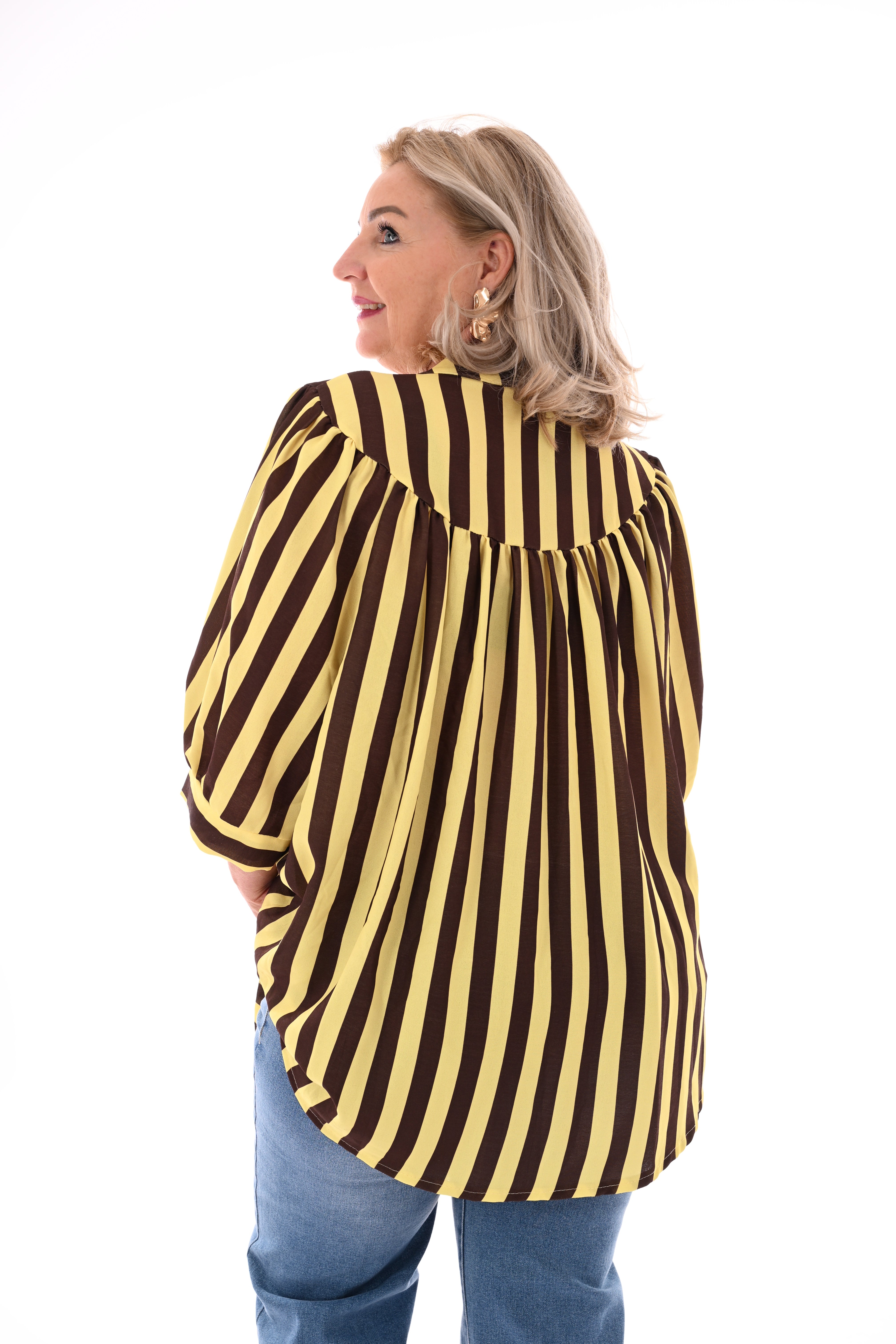 Doorknoop blouse pofmouwen strepen geel/donkerbruin
