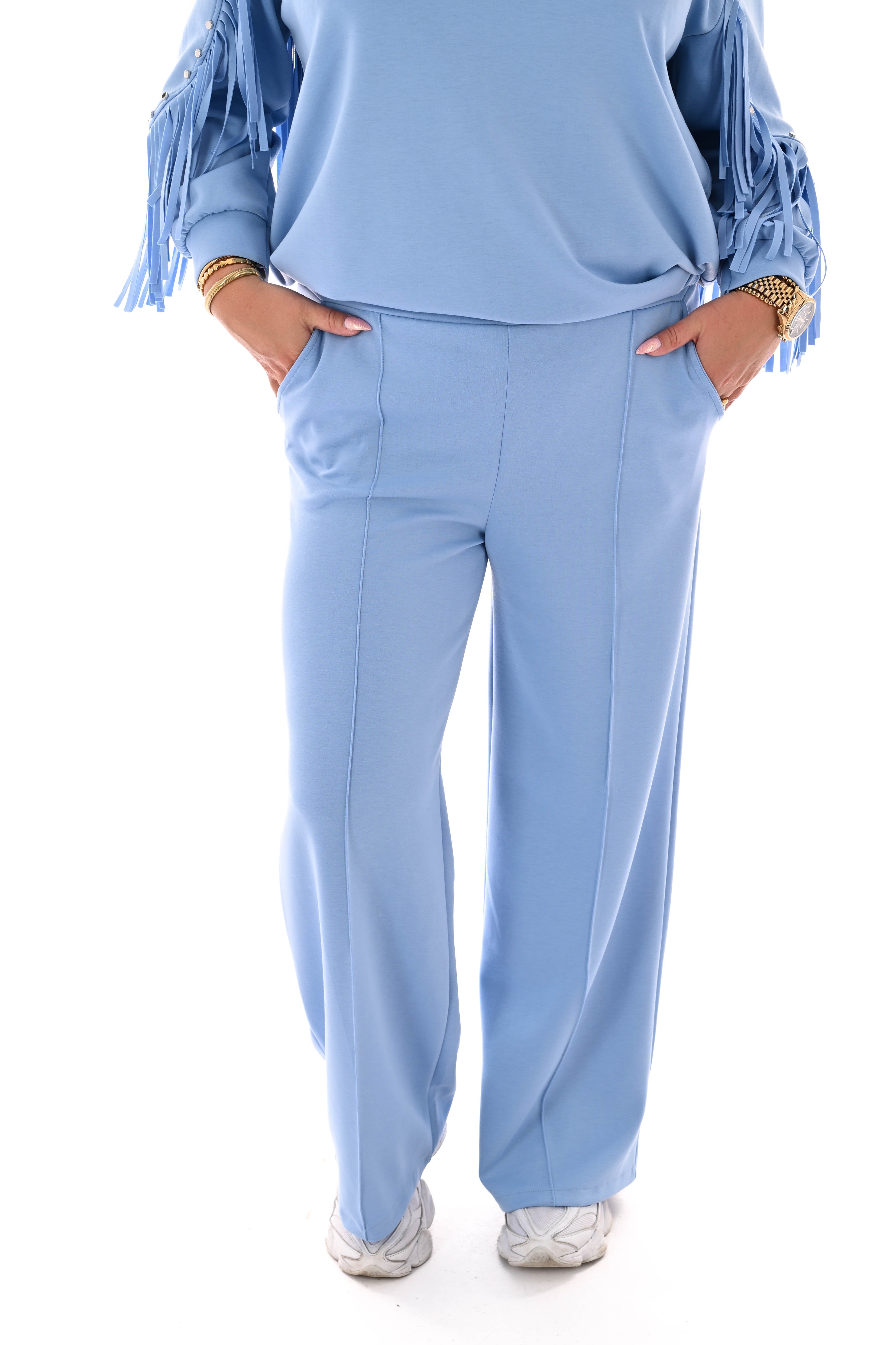Wijde joggingsbroek met naad uni lichtblauw