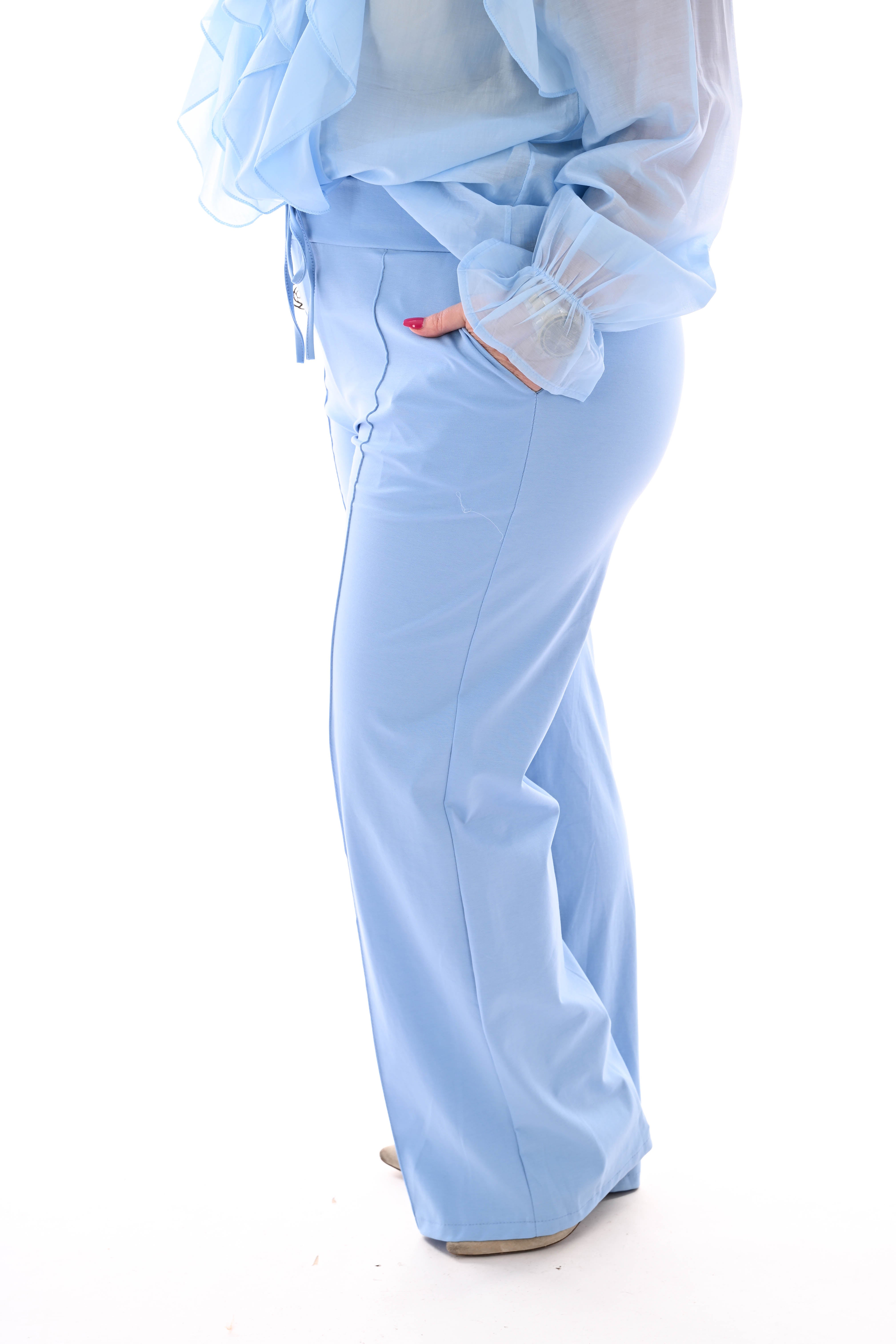 Wijde broek met brede elastieken band lichtblauw