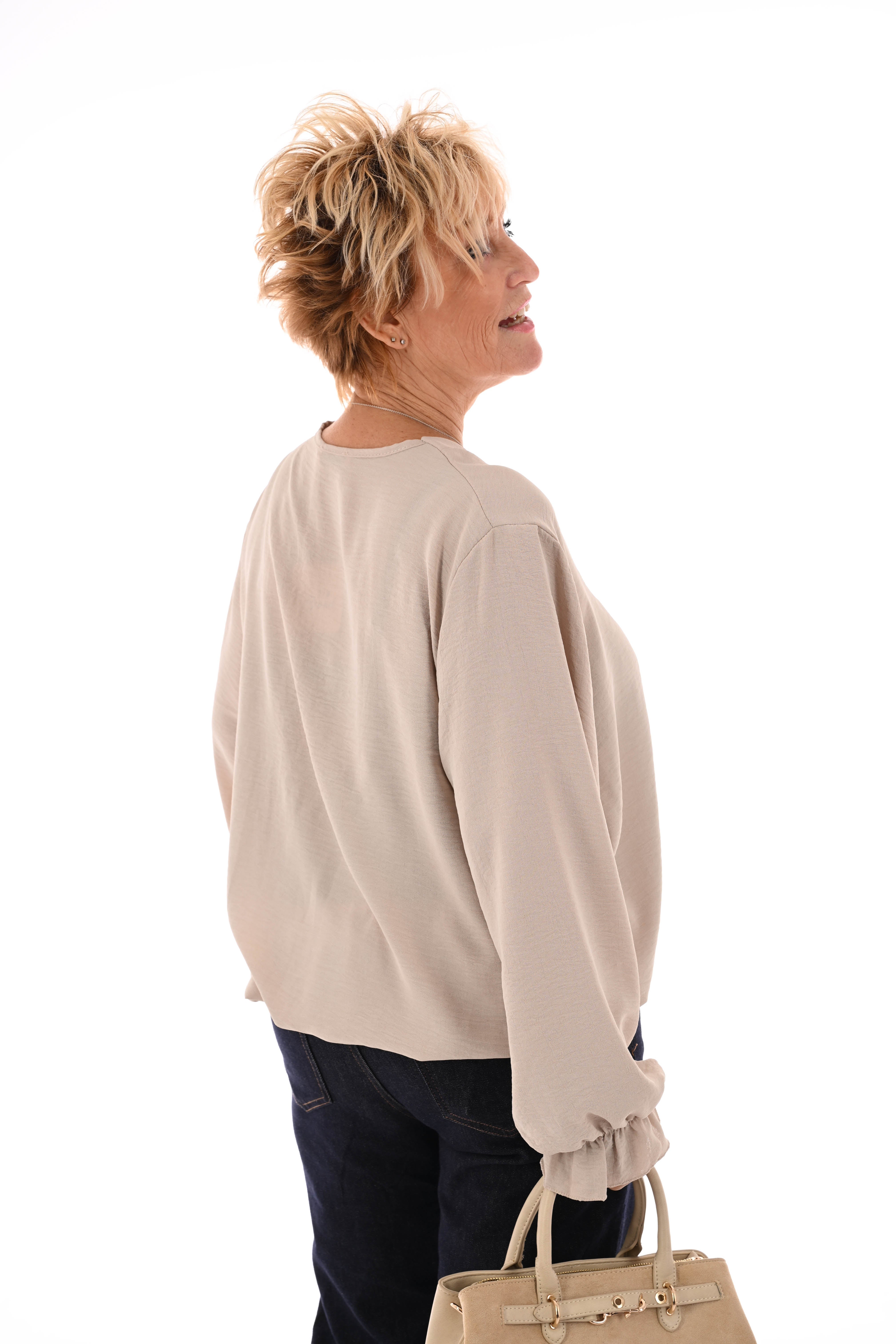 Top trompetmouwen v-hals uni beige