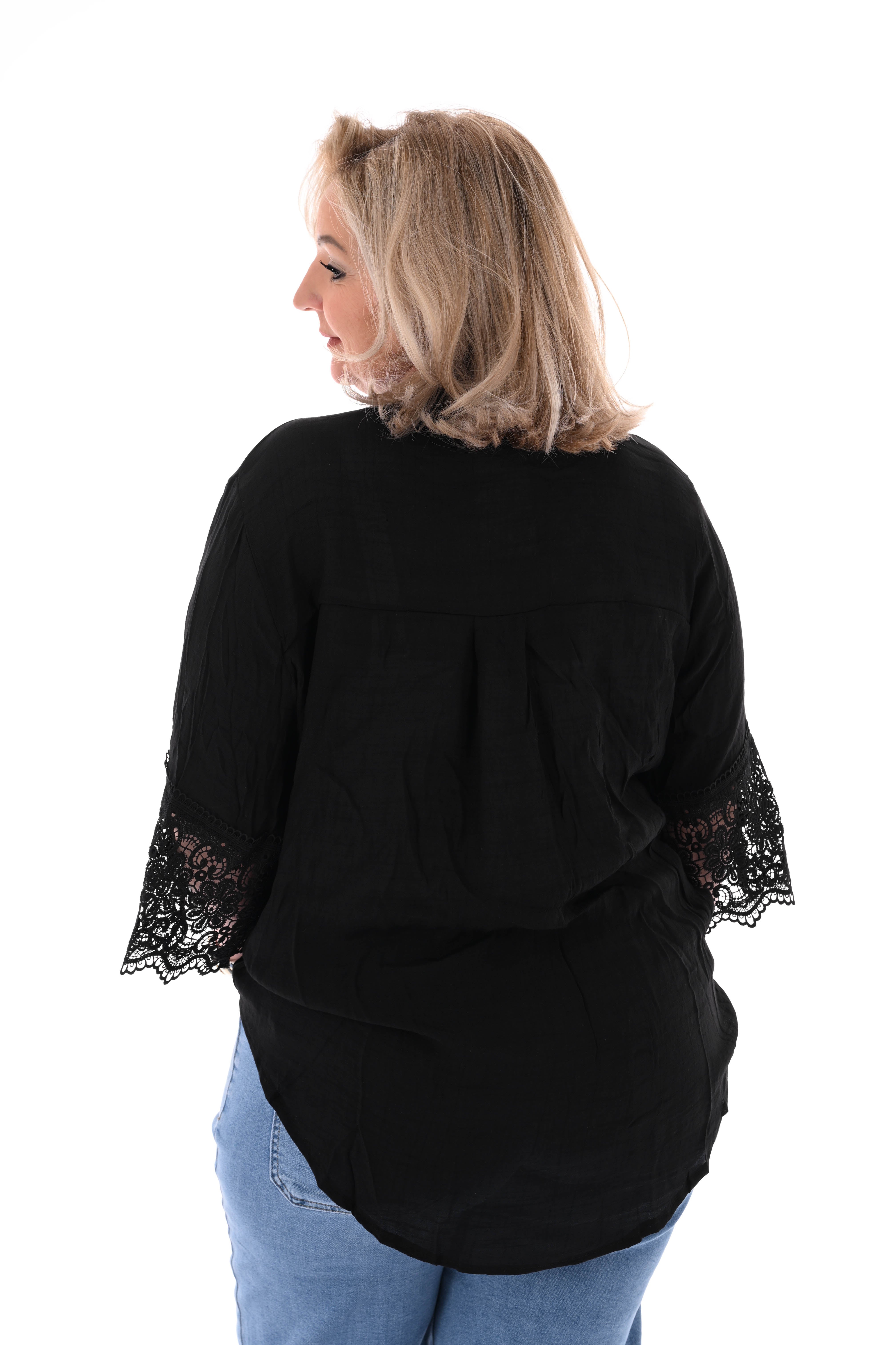 Blouse broderie detail 3/4e mouwen zwart
