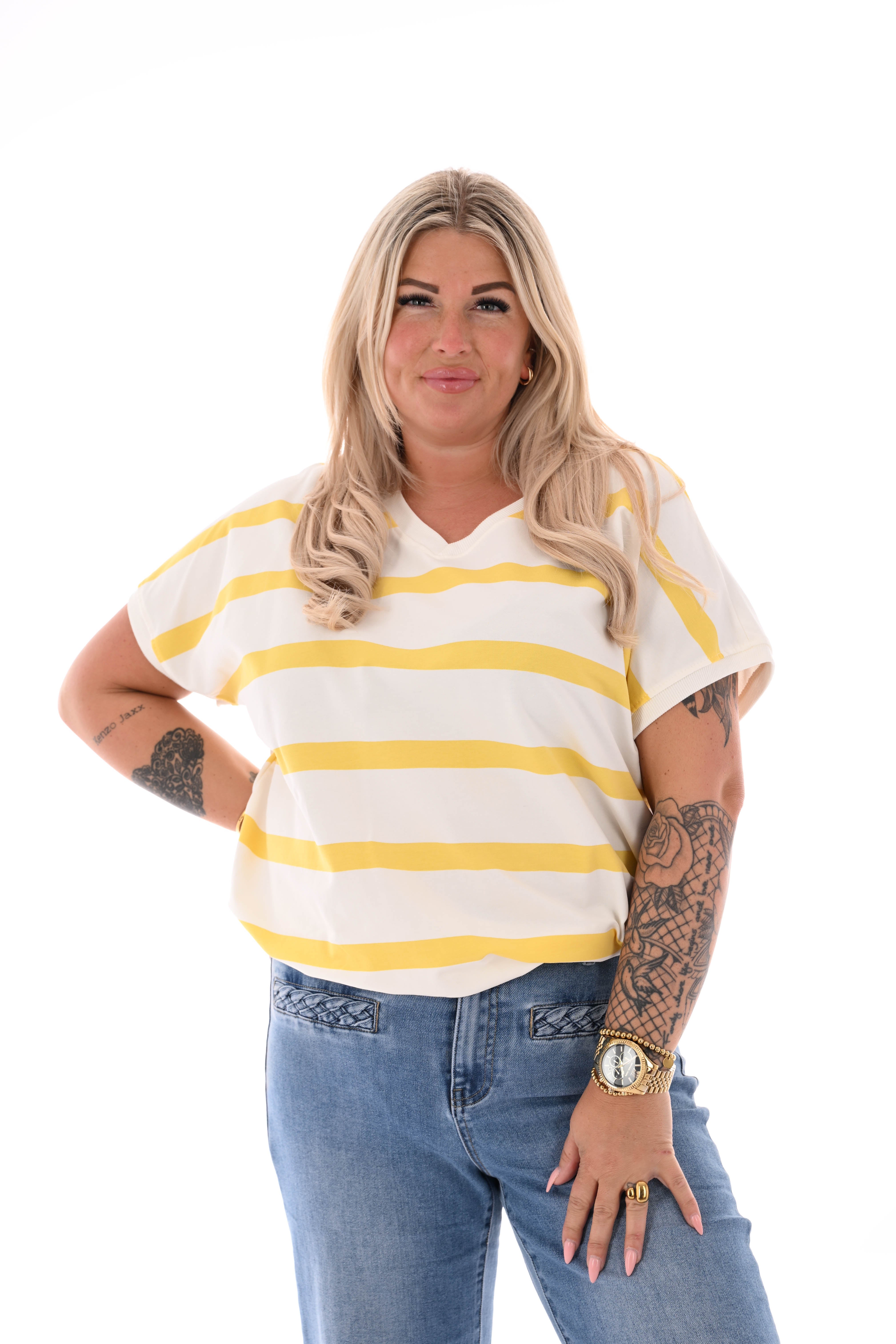 T-shirt smalle streep v-hals geel