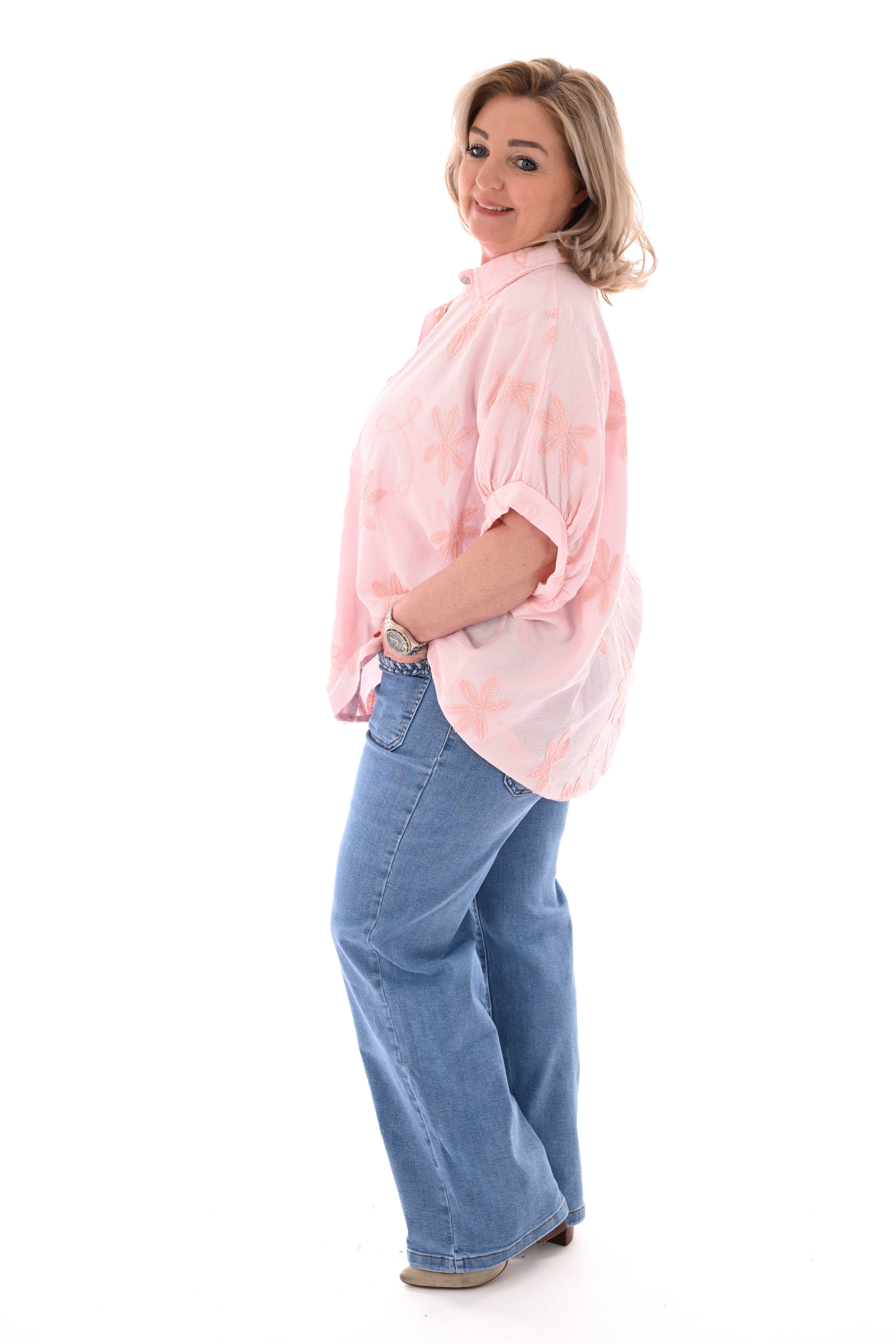 Doorknoop blouse bloemen korte mouwen lichtroze