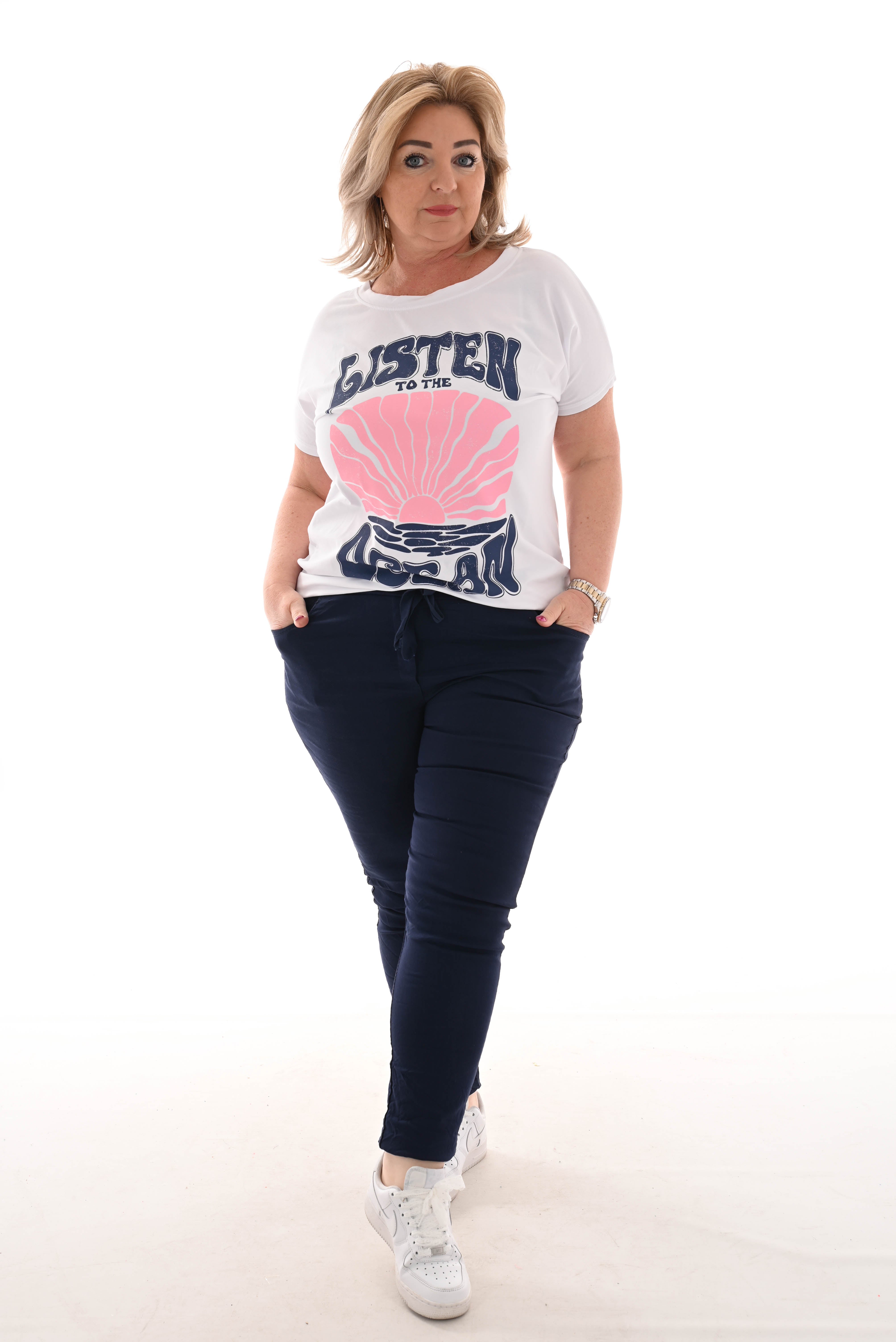 T-shirt Listen to the ocean blauw