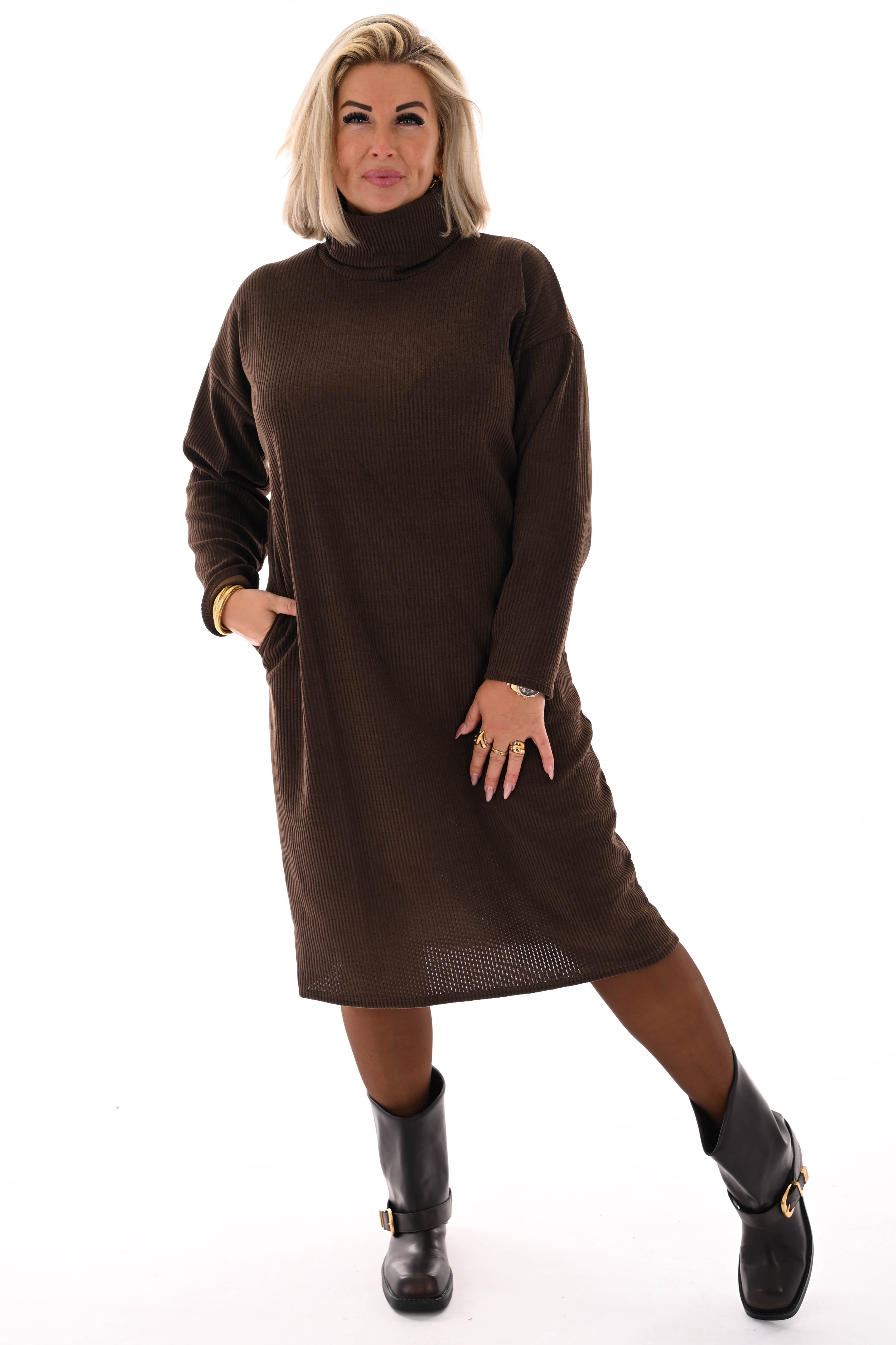 Jurk rib met col donkerbruin