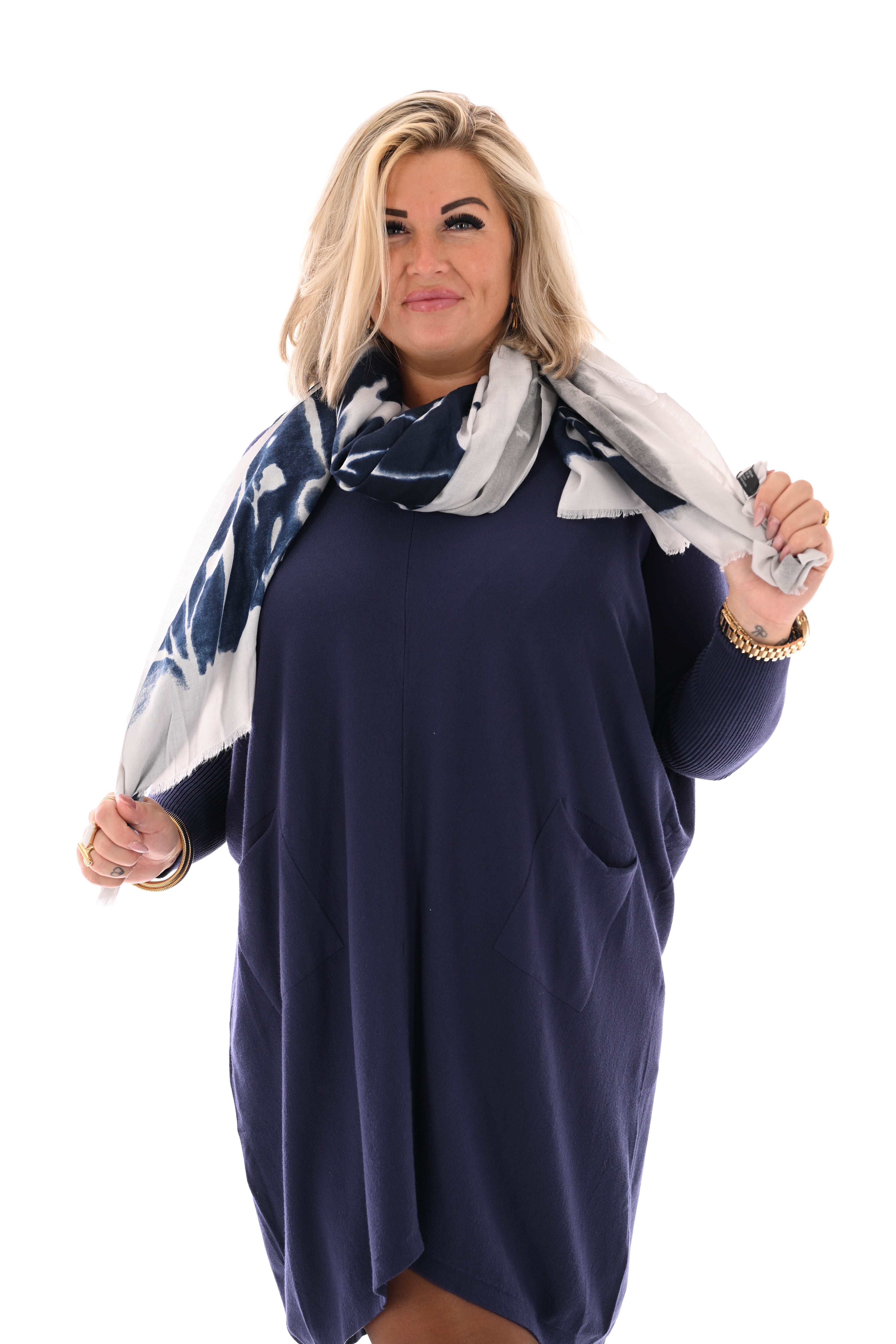 Sjaal bladeren print marineblauw