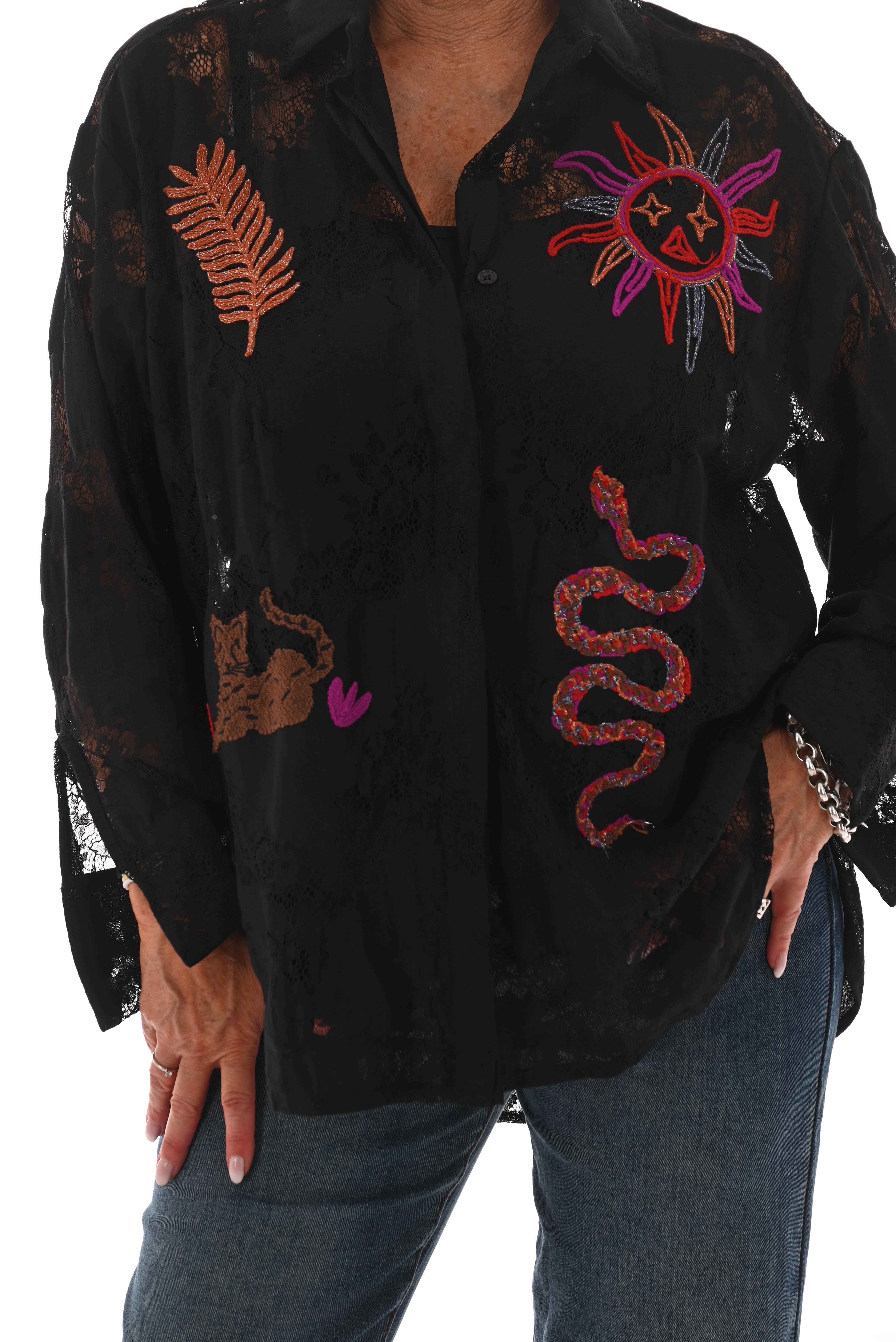 Blouse kant met applicaties zwart