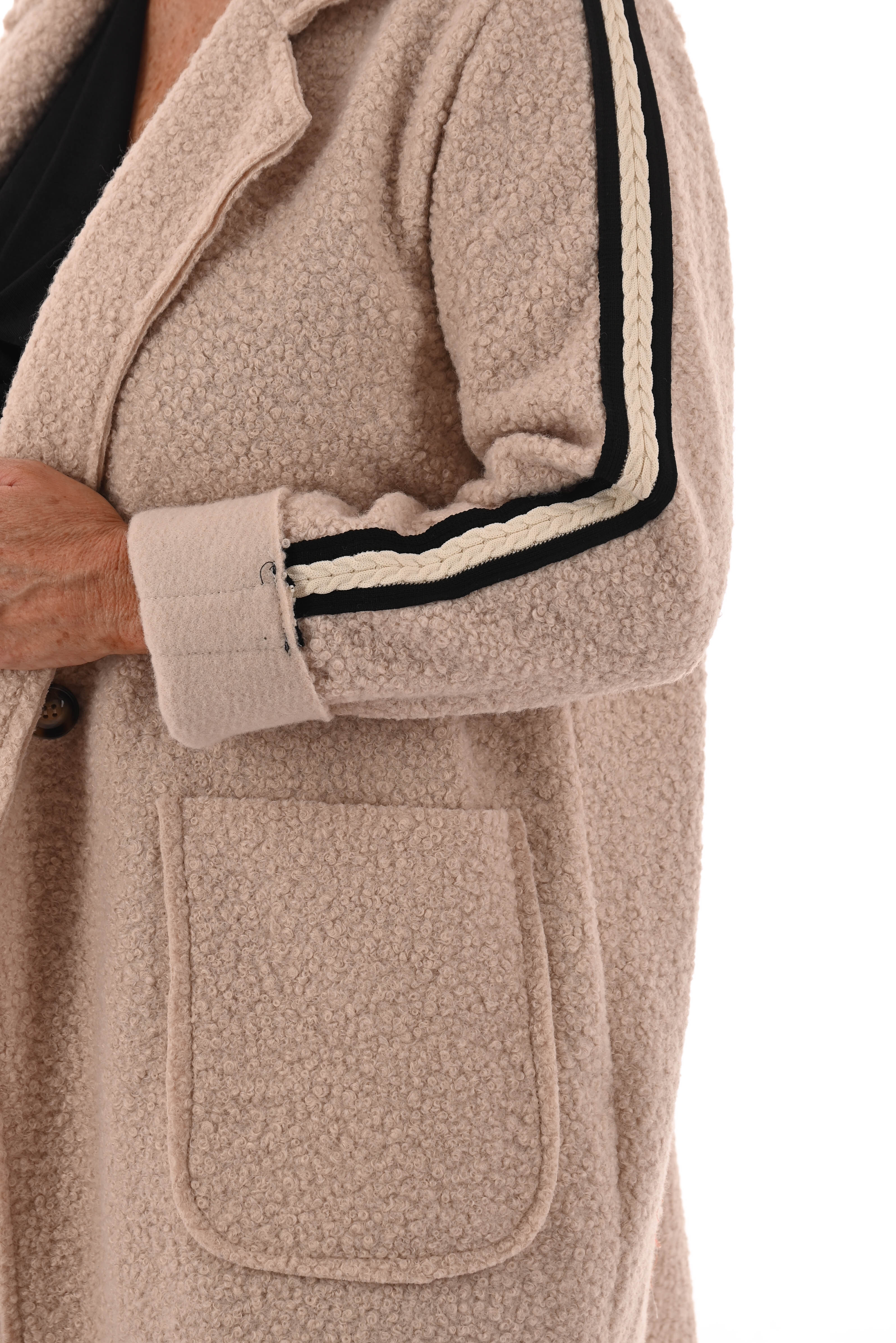 Half lange boucle jas strepen beige