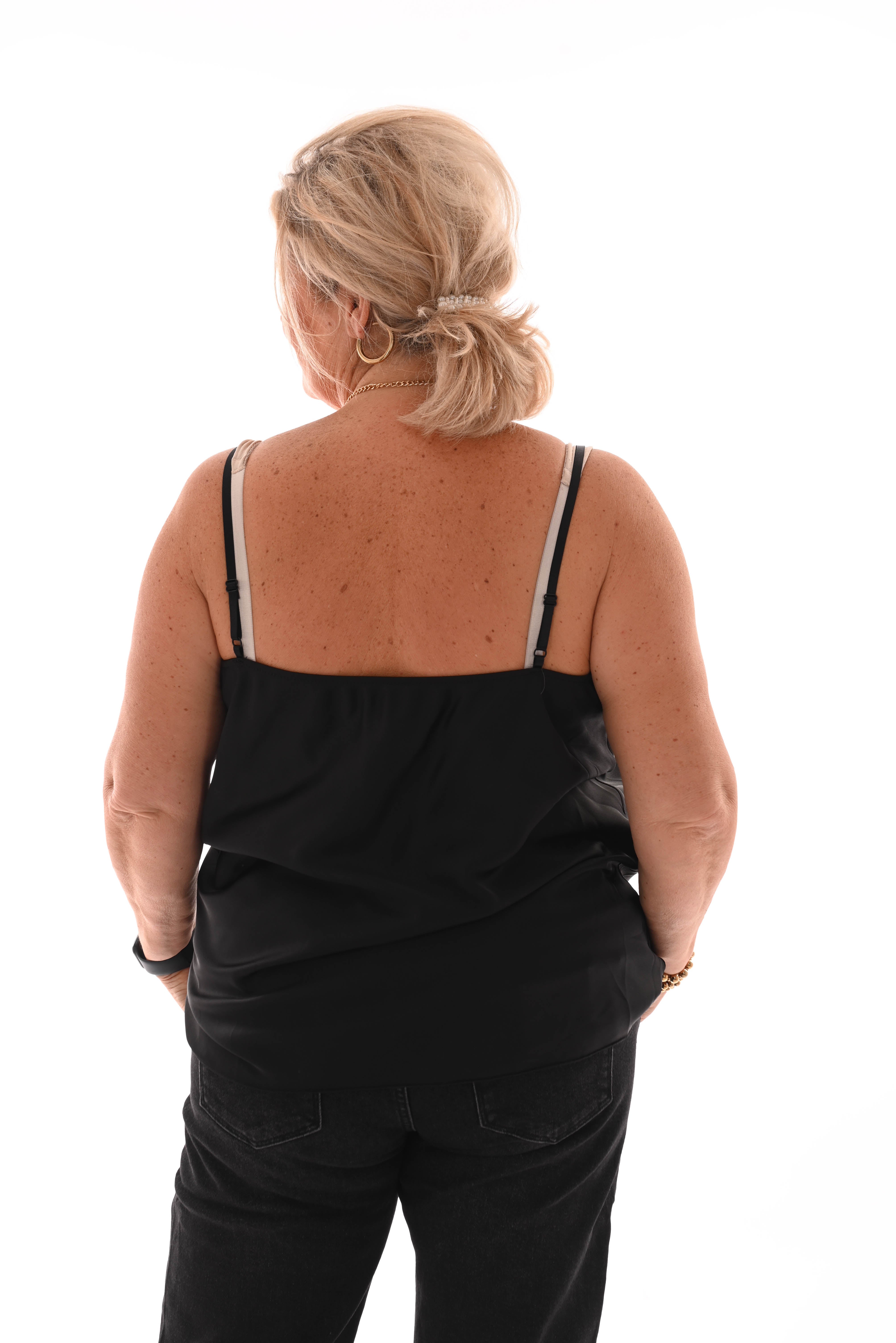 Silky hemdje kant met knoopjes zwart