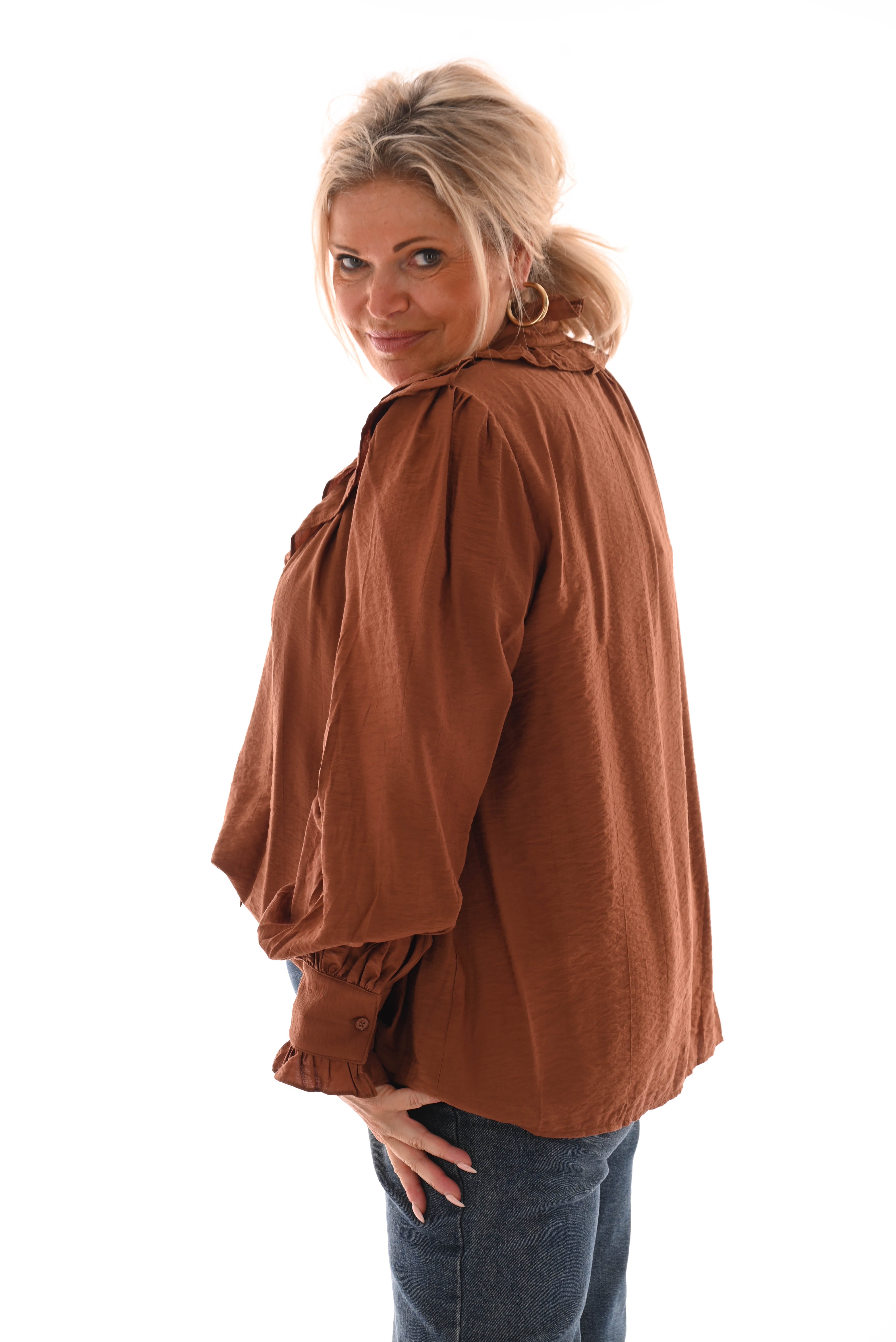Blouse met strik en roezels bruin