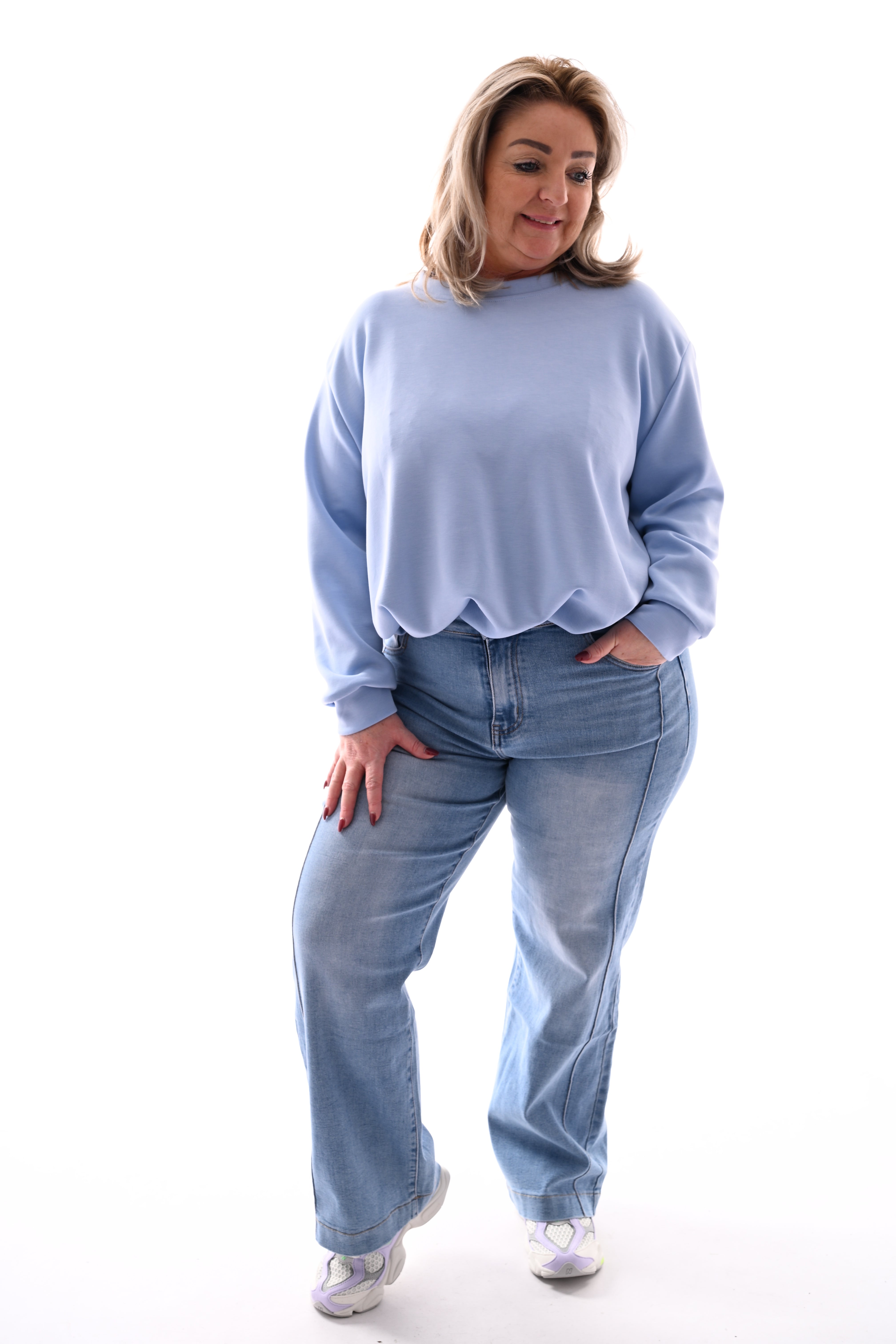 Sweater met geplooide onderkant lichtblauw