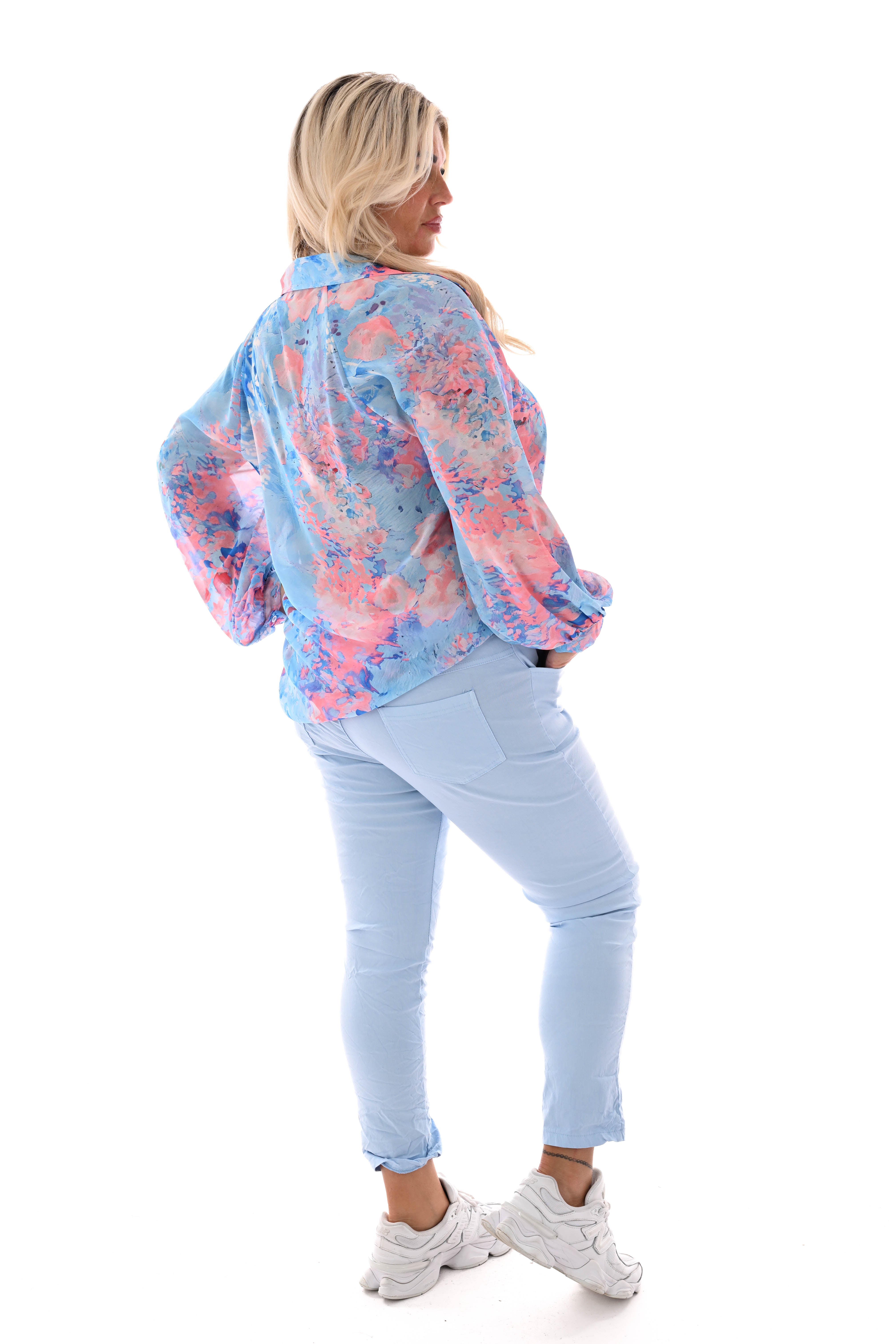 Blouse v-hals aquarel print lichtblauw